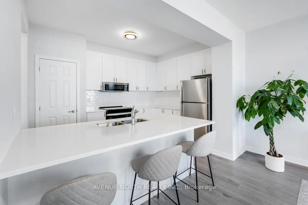 Photo 8 of 702 Hydrus Private, Ottawa, Barrhaven - Half Moon Bay — HOMEH