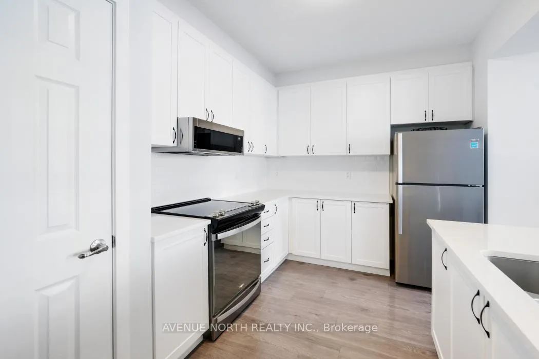 Photo 9 of 702 Hydrus Private, Ottawa, Barrhaven - Half Moon Bay — HOMEH