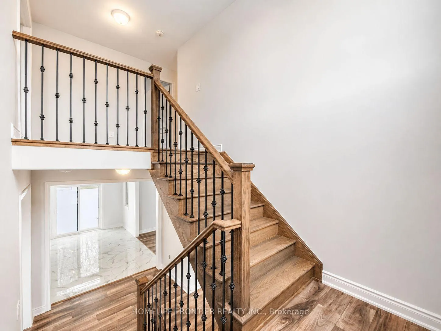 Photo 11 of 3088 Monarch Drive, Orillia — HOMEH