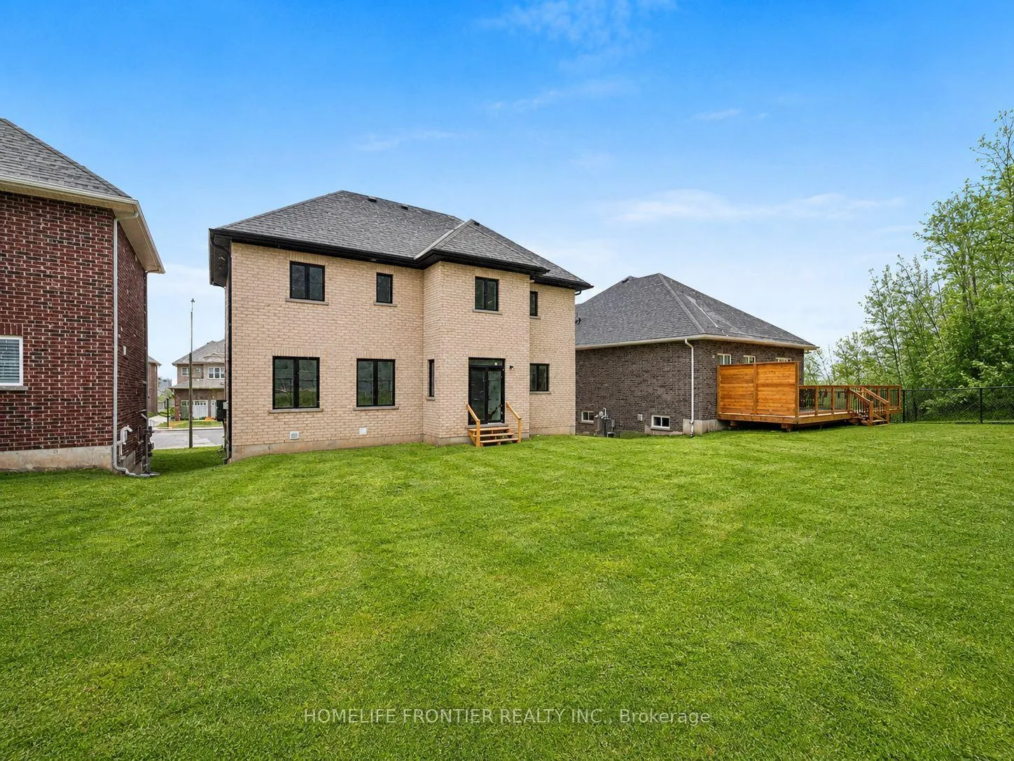Photo 12 of 3088 Monarch Drive, Orillia — HOMEH