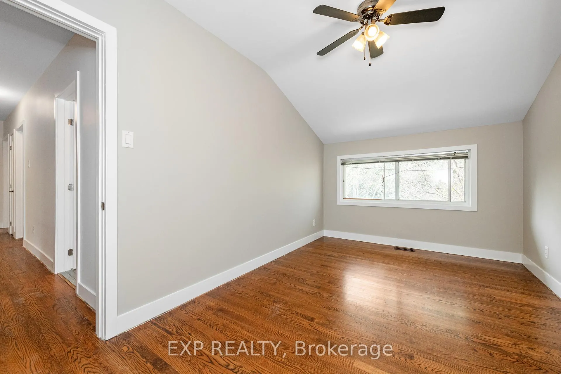 Photo 15 of 9 Kirkstall Avenue, Ottawa, Manordale — HOMEH