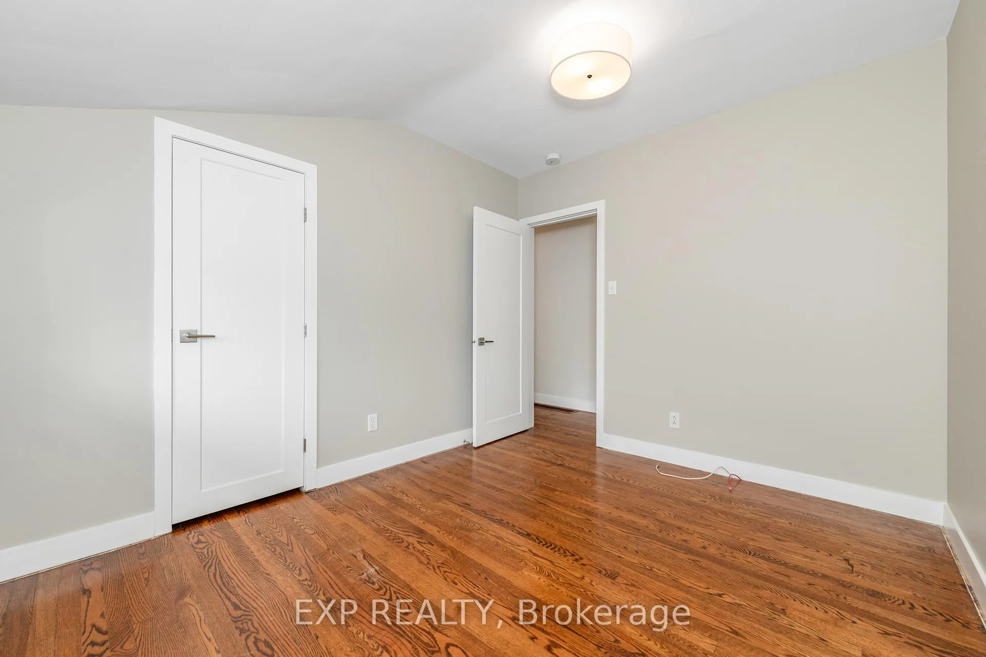 Photo 22 of 9 Kirkstall Avenue, Ottawa, Manordale — HOMEH