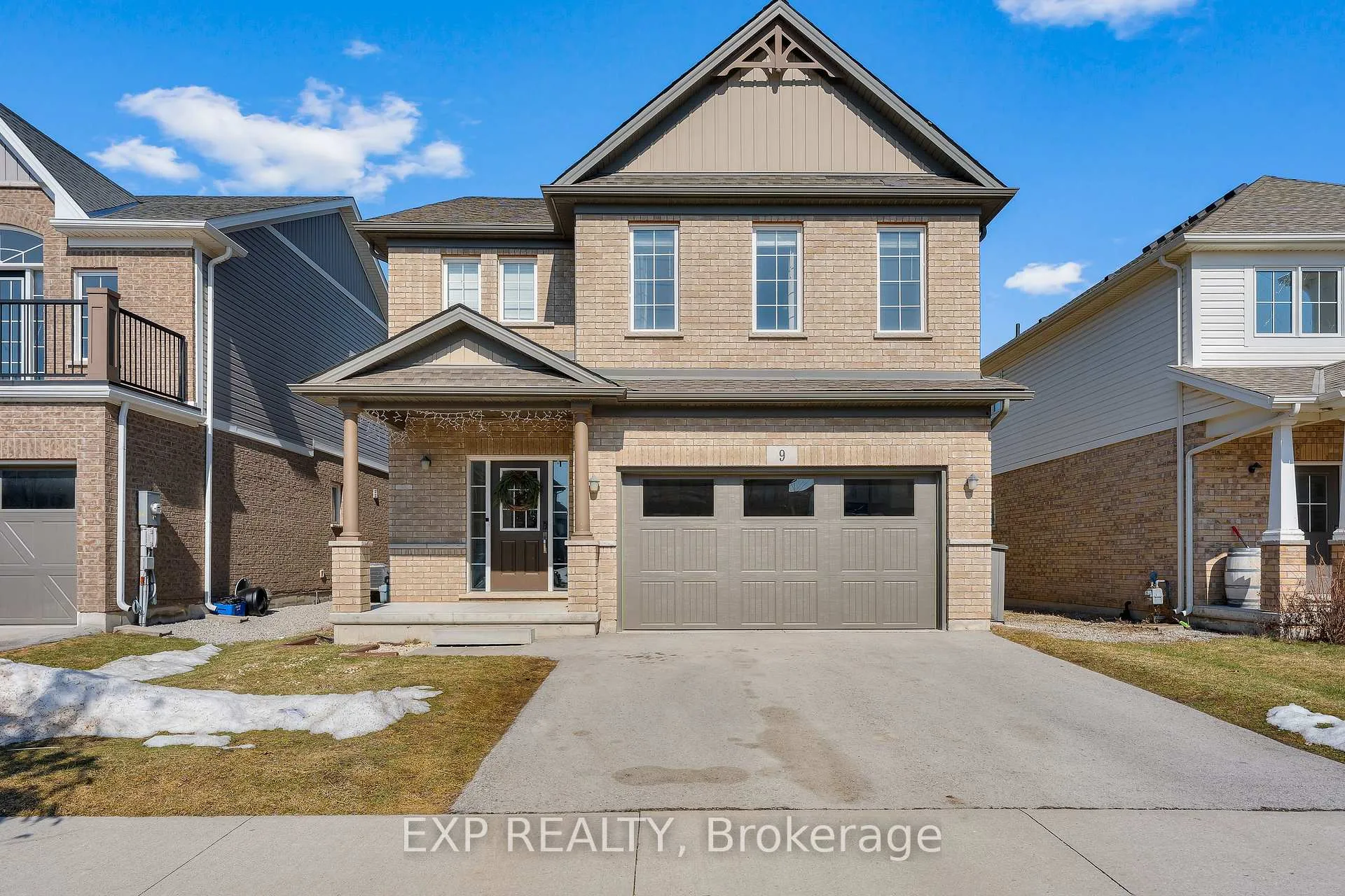 Photo 2 of 9 Marissa Street, Pelham, Fonthill — HOMEH