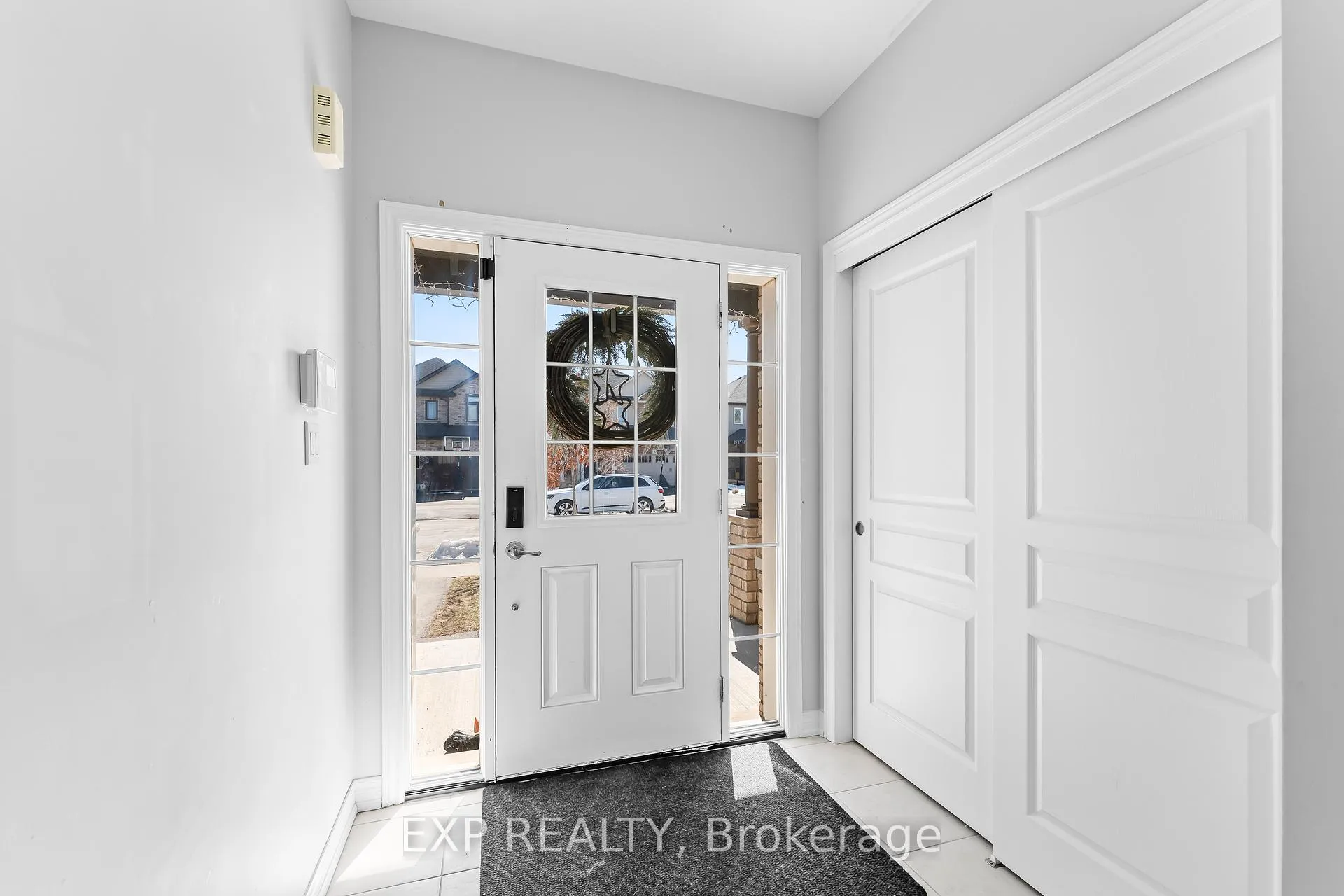 Photo 5 of 9 Marissa Street, Pelham, Fonthill — HOMEH