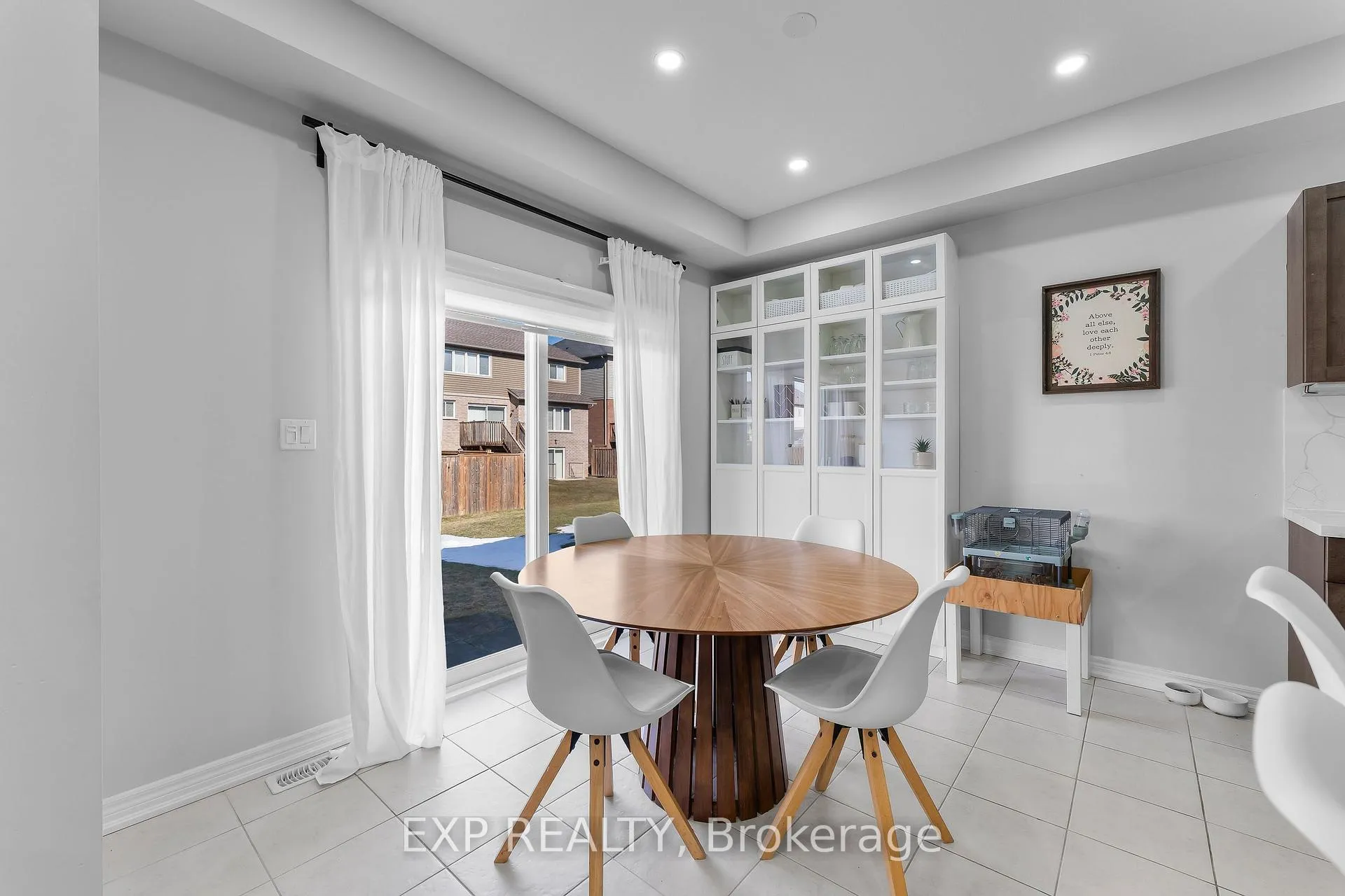 Photo 9 of 9 Marissa Street, Pelham, Fonthill — HOMEH