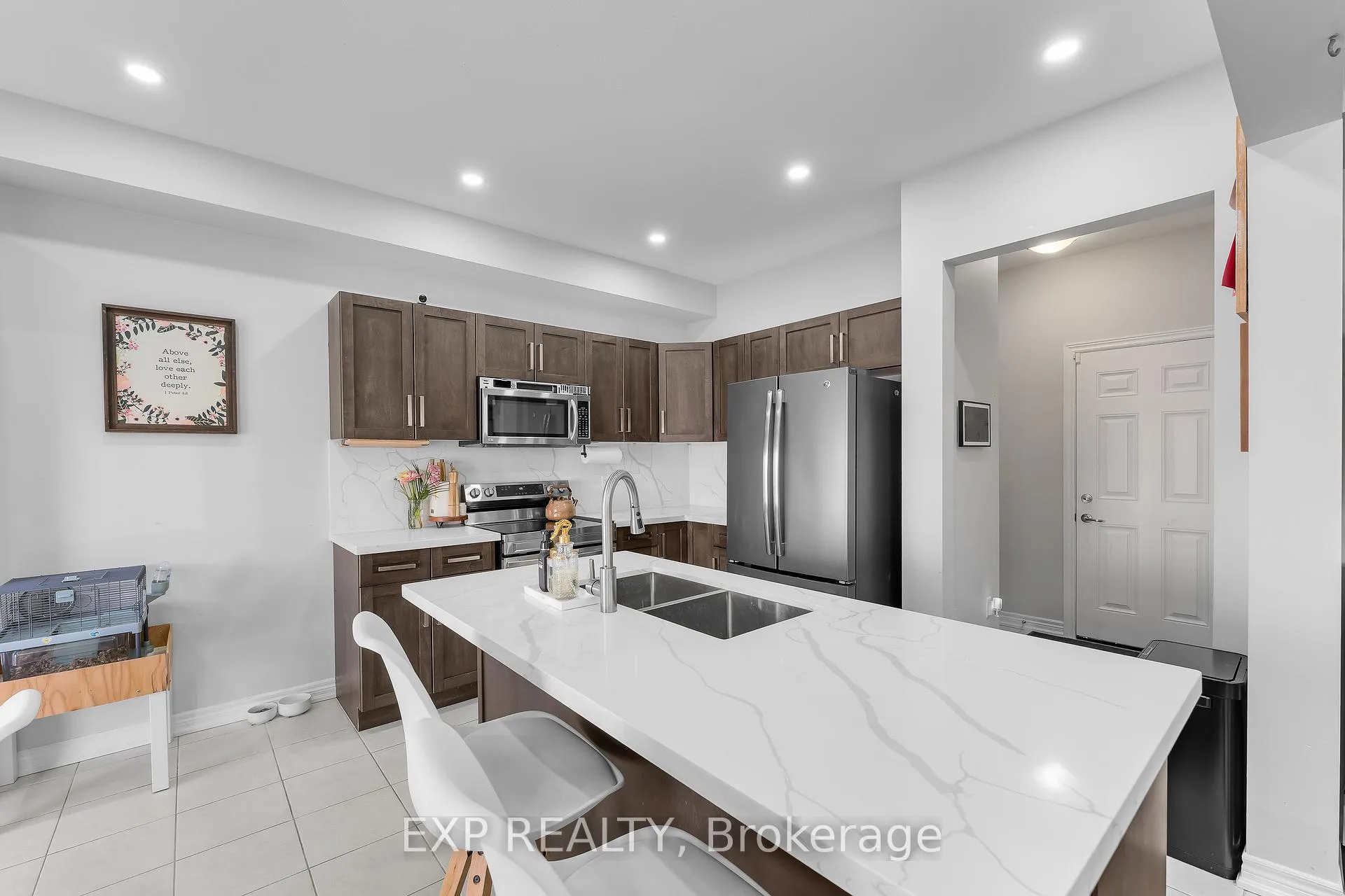 Photo 11 of 9 Marissa Street, Pelham, Fonthill — HOMEH