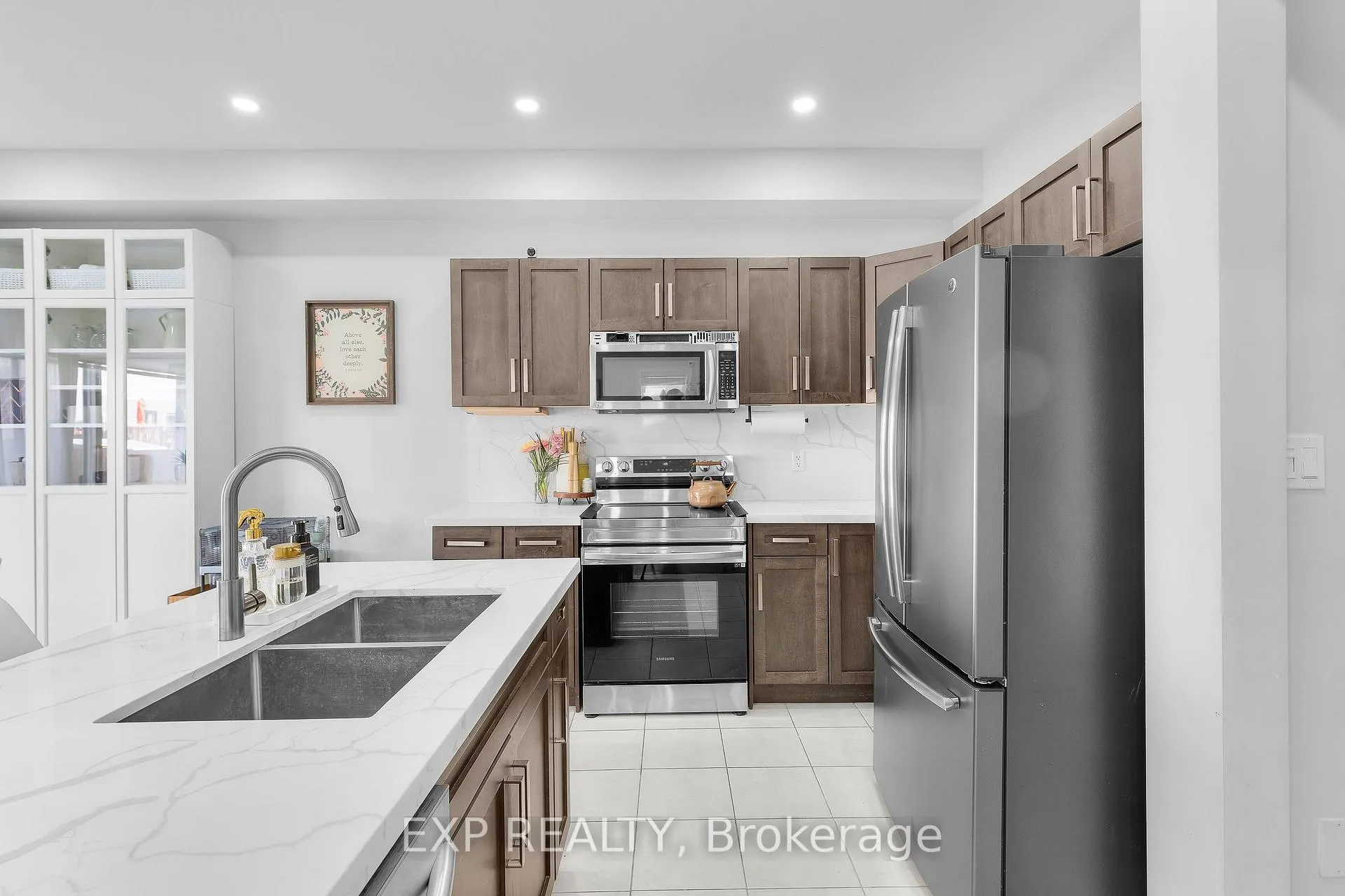 Photo 12 of 9 Marissa Street, Pelham, Fonthill — HOMEH