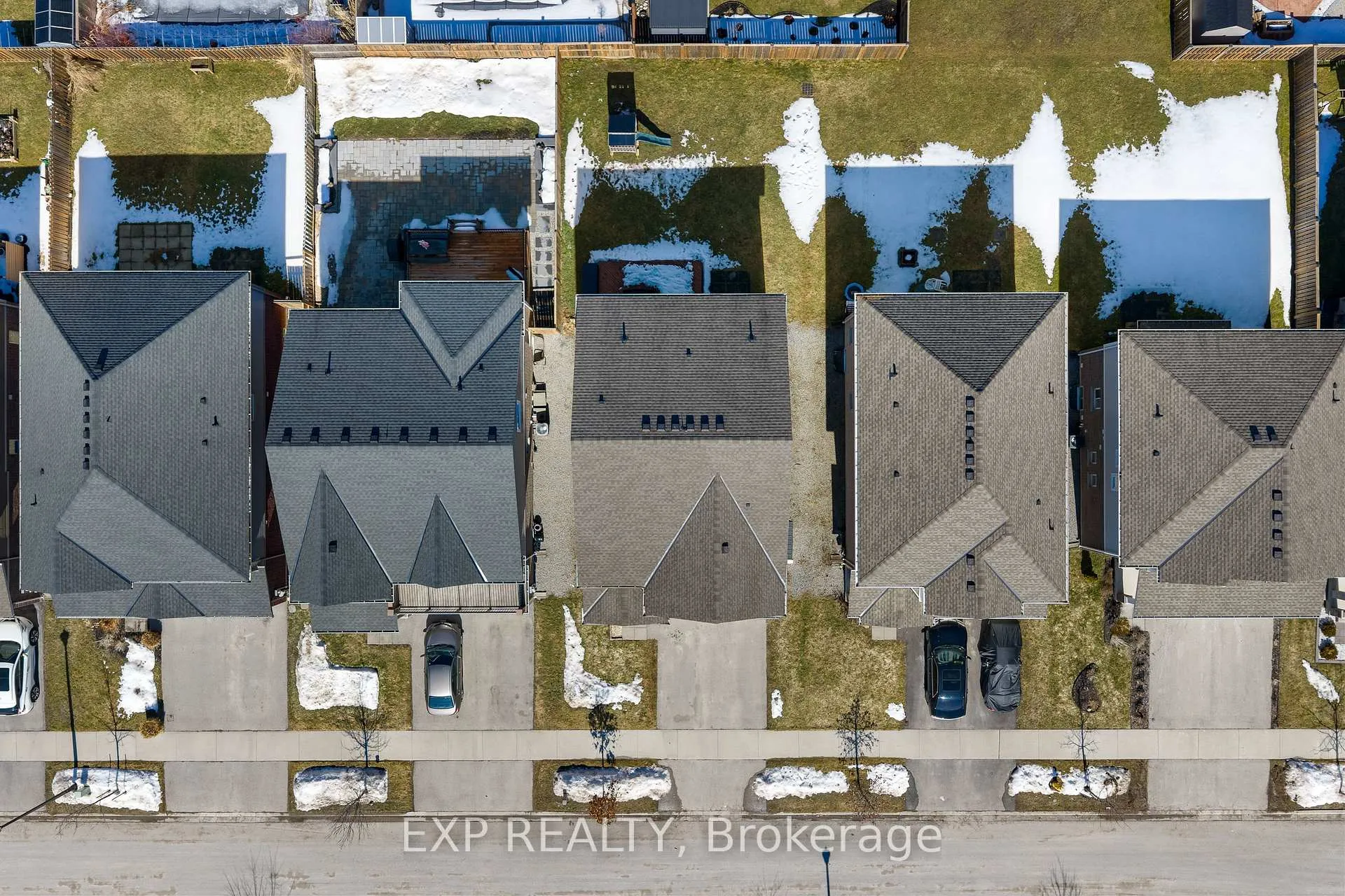 Photo 32 of 9 Marissa Street, Pelham, Fonthill — HOMEH