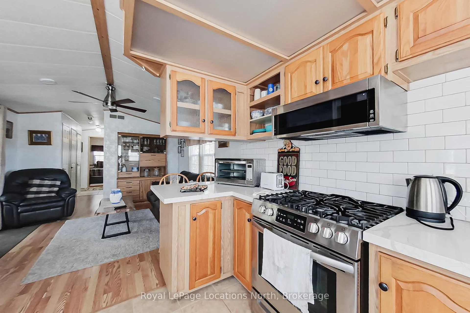 Photo 2 of 2 Wasaga Pines Lane E, Wasaga Beach — HOMEH
