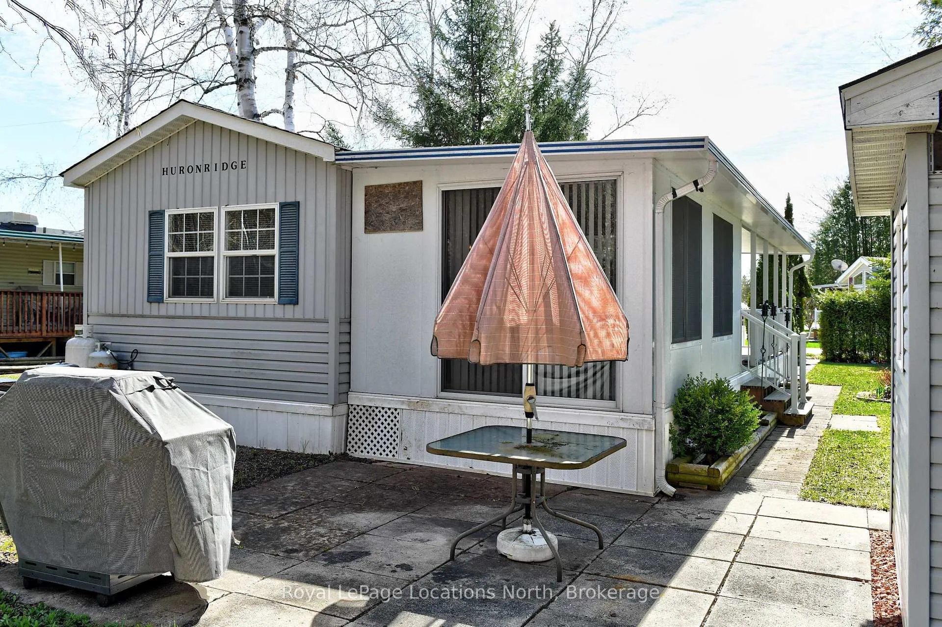 Photo 16 of 2 Wasaga Pines Lane E, Wasaga Beach — HOMEH