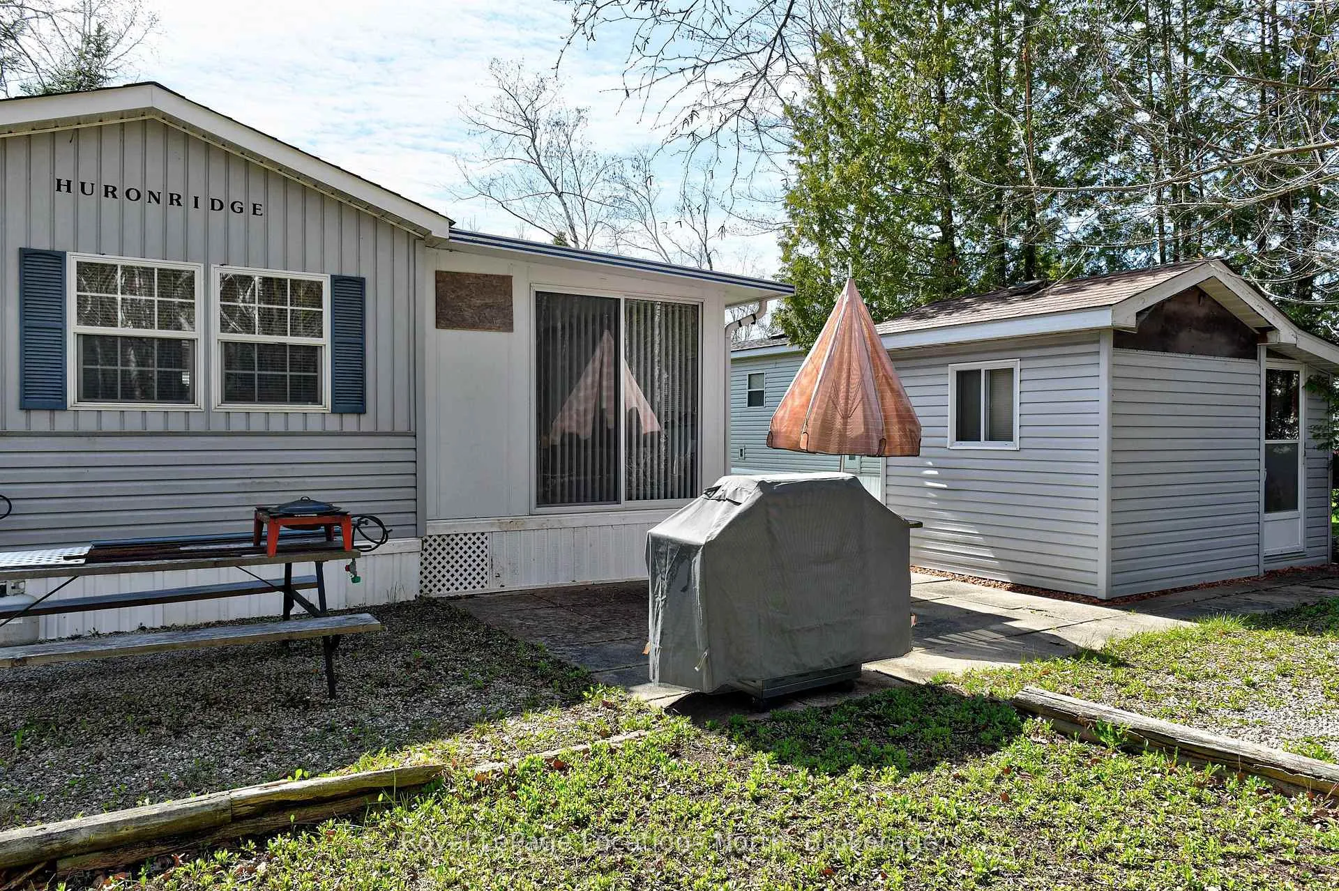 Photo 17 of 2 Wasaga Pines Lane E, Wasaga Beach — HOMEH