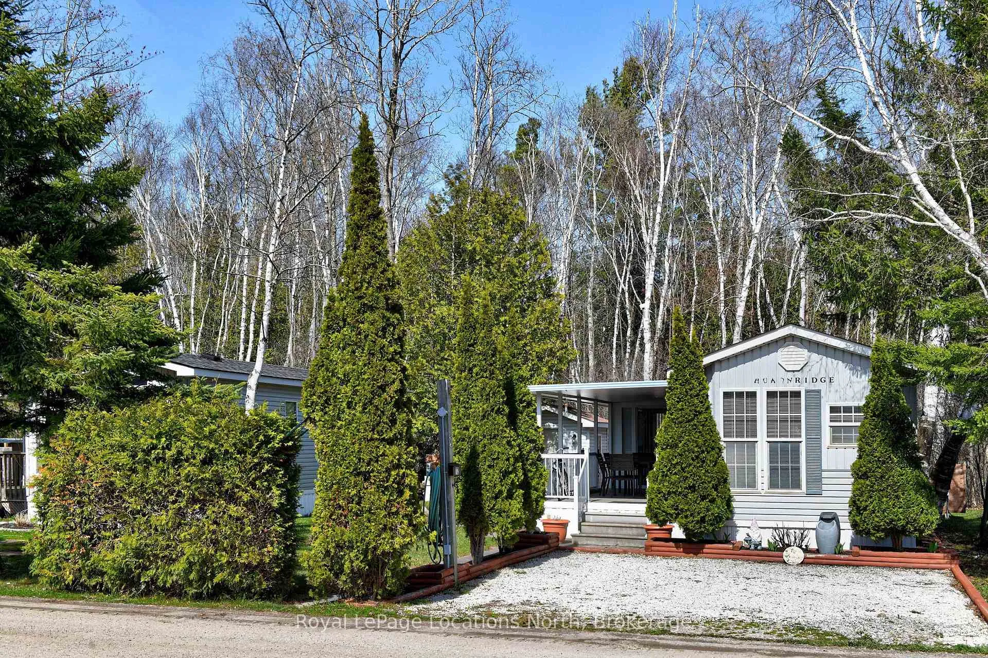 Photo 21 of 2 Wasaga Pines Lane E, Wasaga Beach — HOMEH