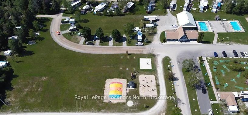 Photo 32 of 2 Wasaga Pines Lane E, Wasaga Beach — HOMEH