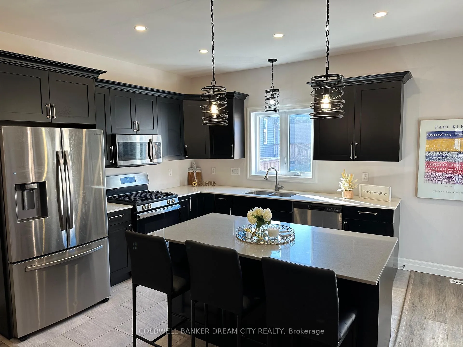 Photo 7 of 28 Matheos Crescent, Quinte West, Murray Ward — HOMEH