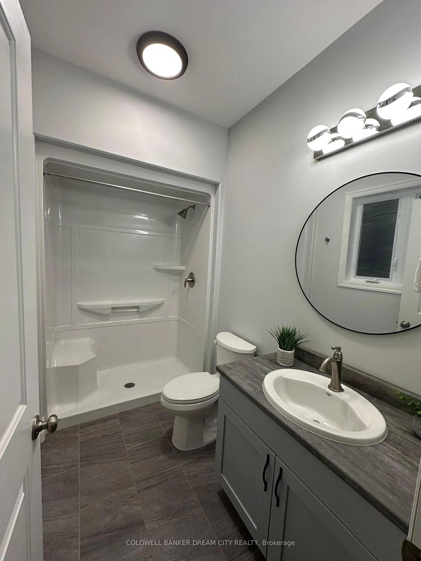 Photo 10 of 28 Matheos Crescent, Quinte West, Murray Ward — HOMEH