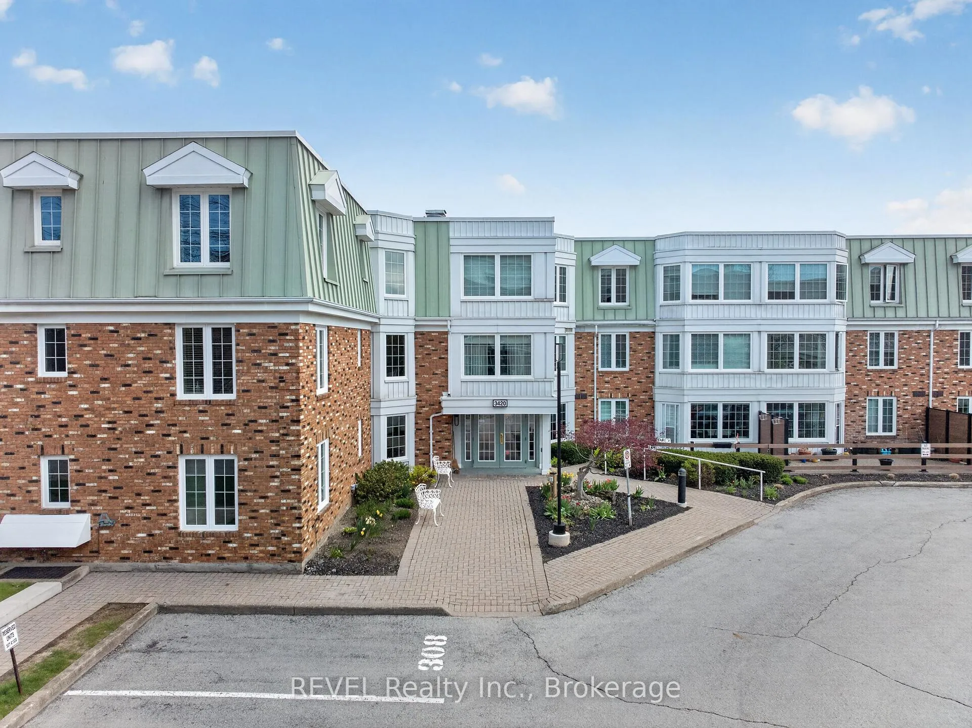 Photo 1 of Unit 322, 3420 Frederick Avenue, Lincoln, Lincoln-Jordan/Vineland — HOMEH