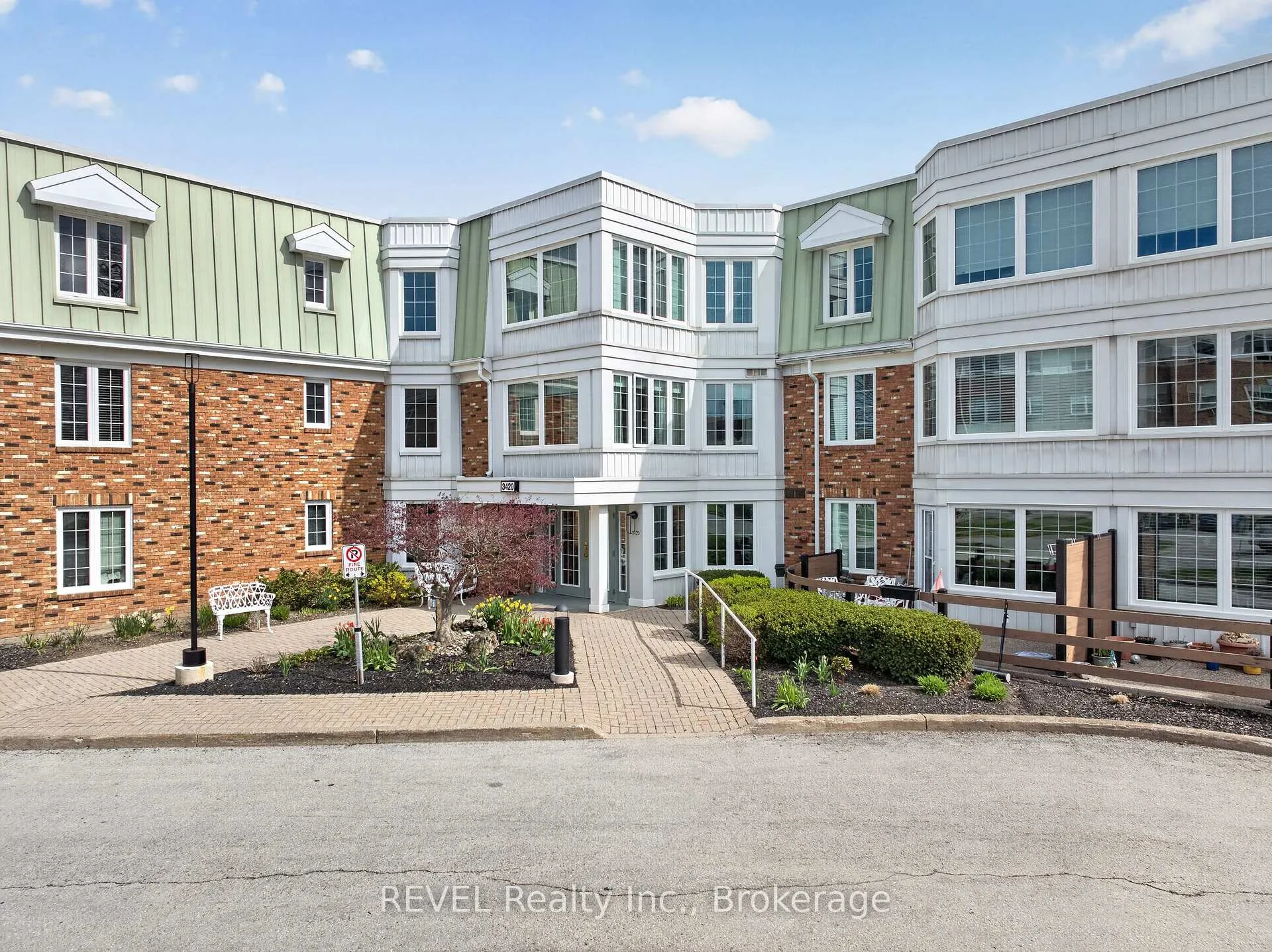 Photo 5 of Unit 322, 3420 Frederick Avenue, Lincoln, Lincoln-Jordan/Vineland — HOMEH