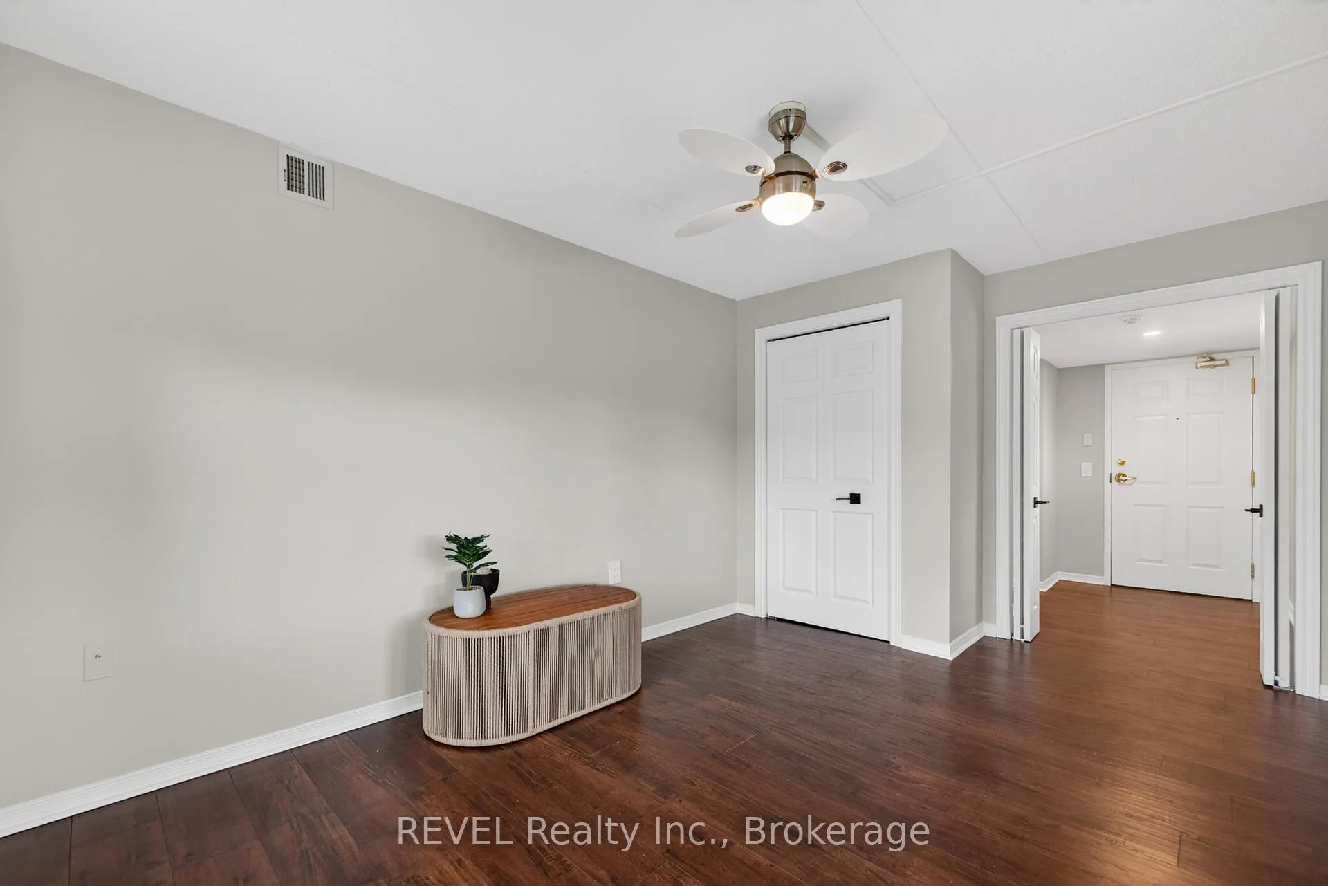 Photo 23 of Unit 322, 3420 Frederick Avenue, Lincoln, Lincoln-Jordan/Vineland — HOMEH