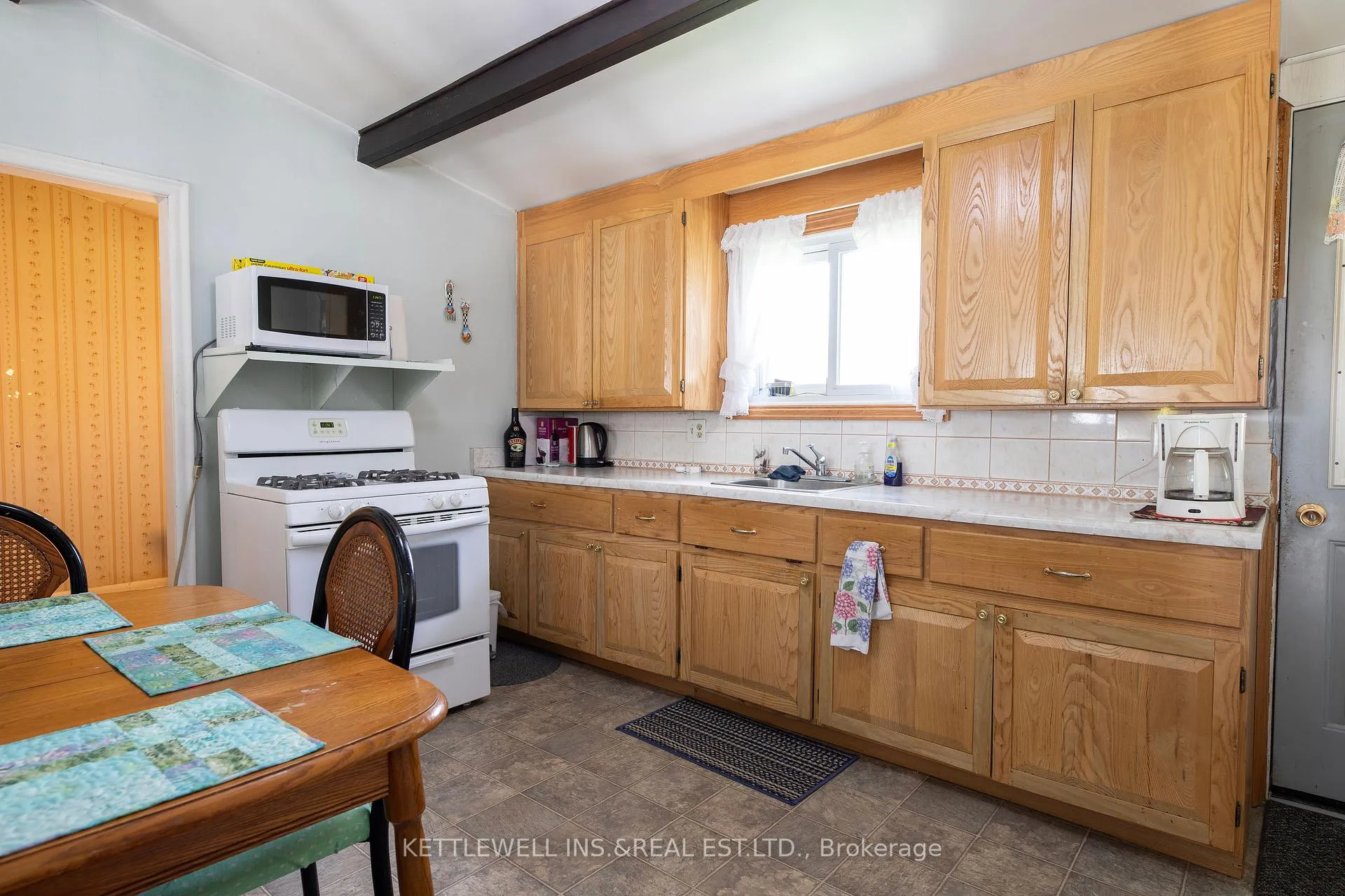 Photo 4 of 167 Burns Street, Strathroy-Caradoc, SW — HOMEH