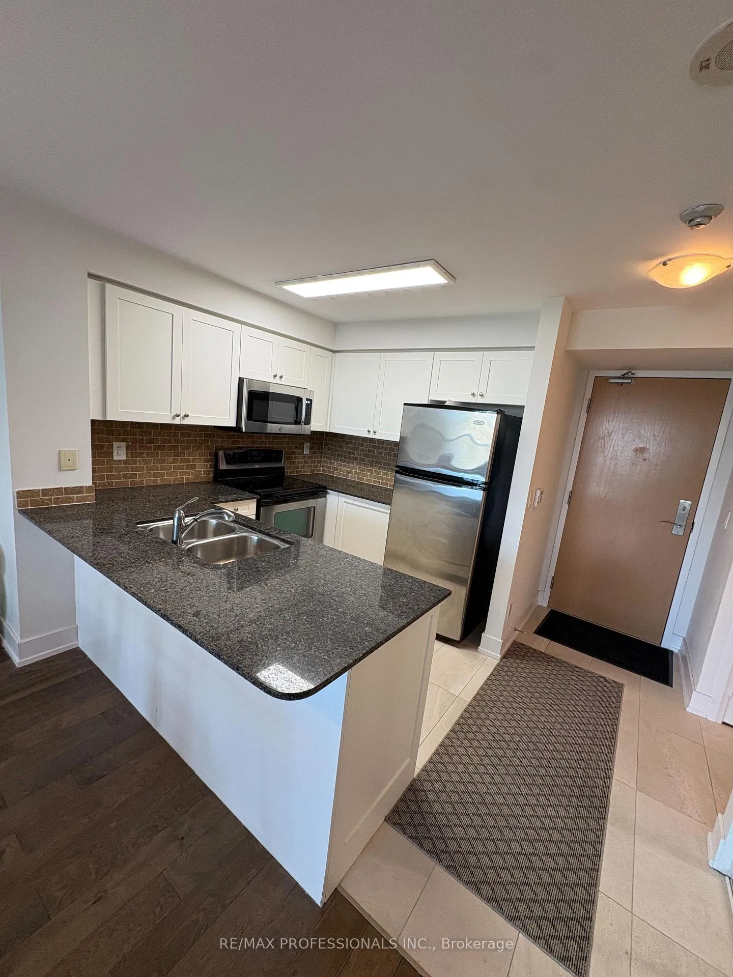 Photo 1 of Unit 611, 503 Beecroft Road, North York, Willowdale West — HOMEH