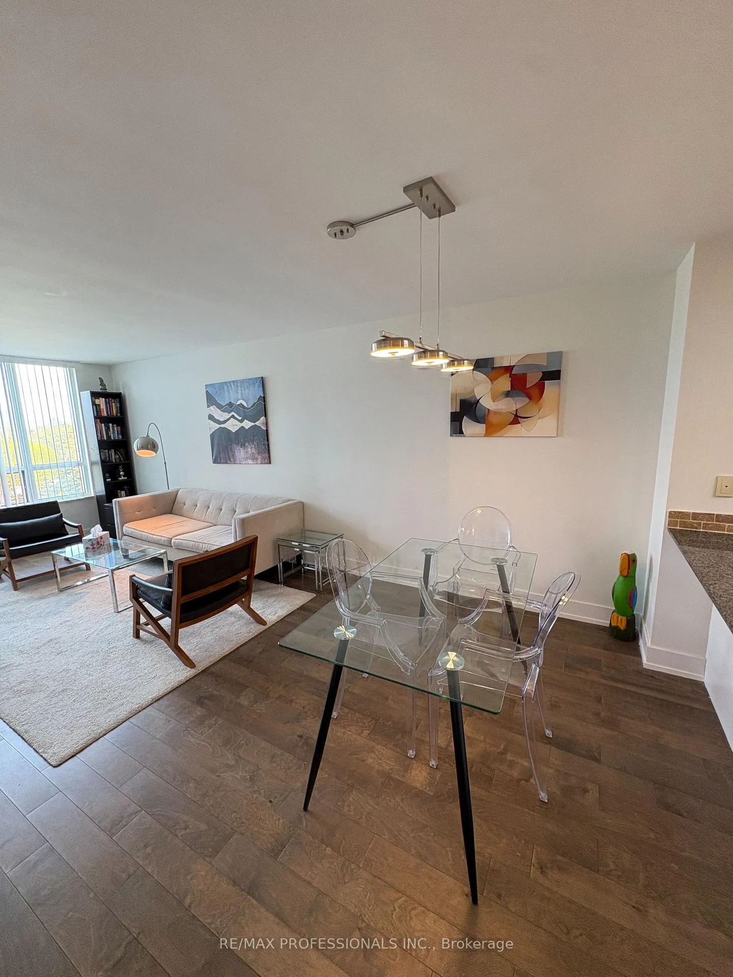 Photo 5 of Unit 611, 503 Beecroft Road, North York, Willowdale West — HOMEH