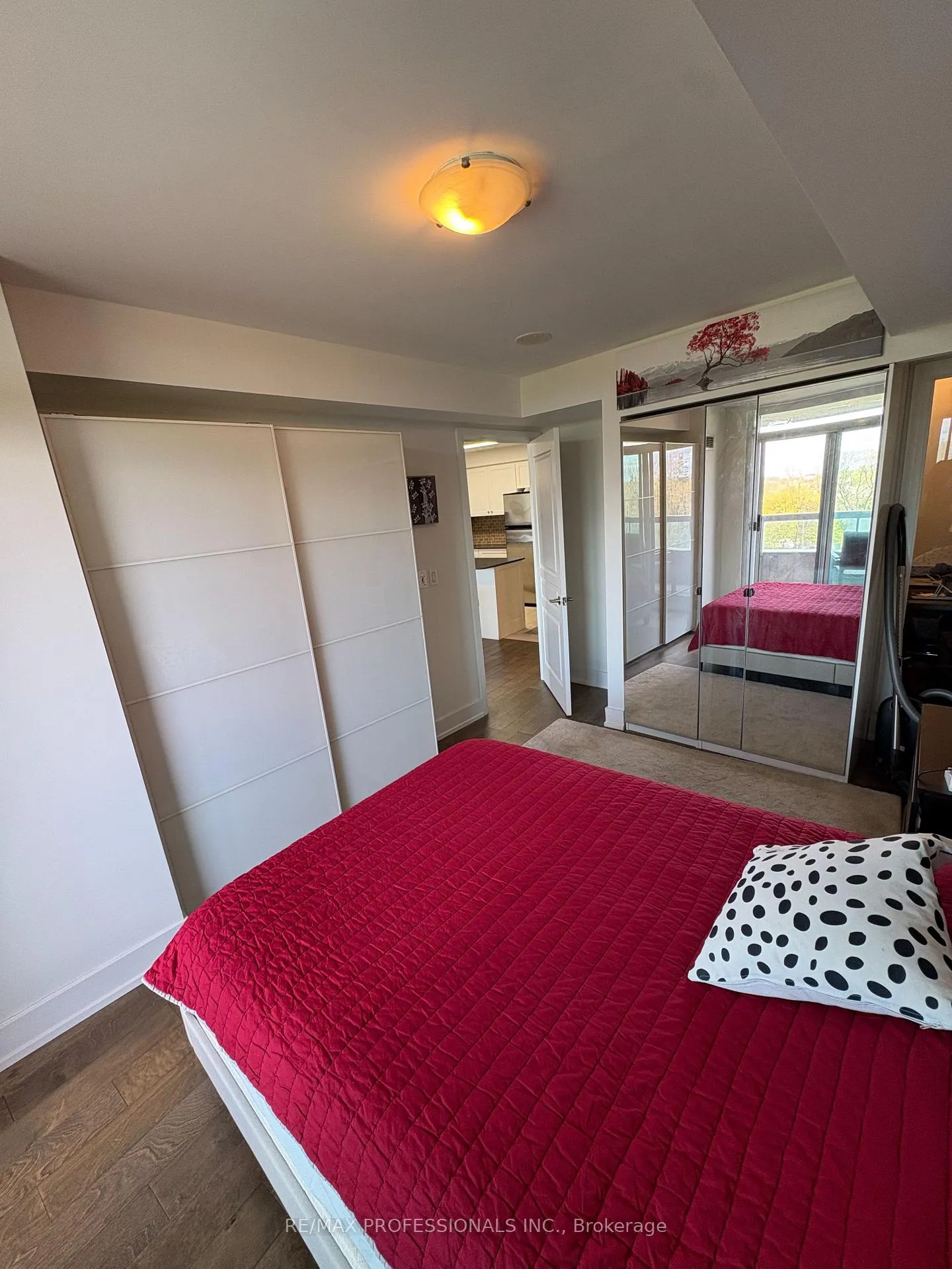 Photo 13 of Unit 611, 503 Beecroft Road, North York, Willowdale West — HOMEH