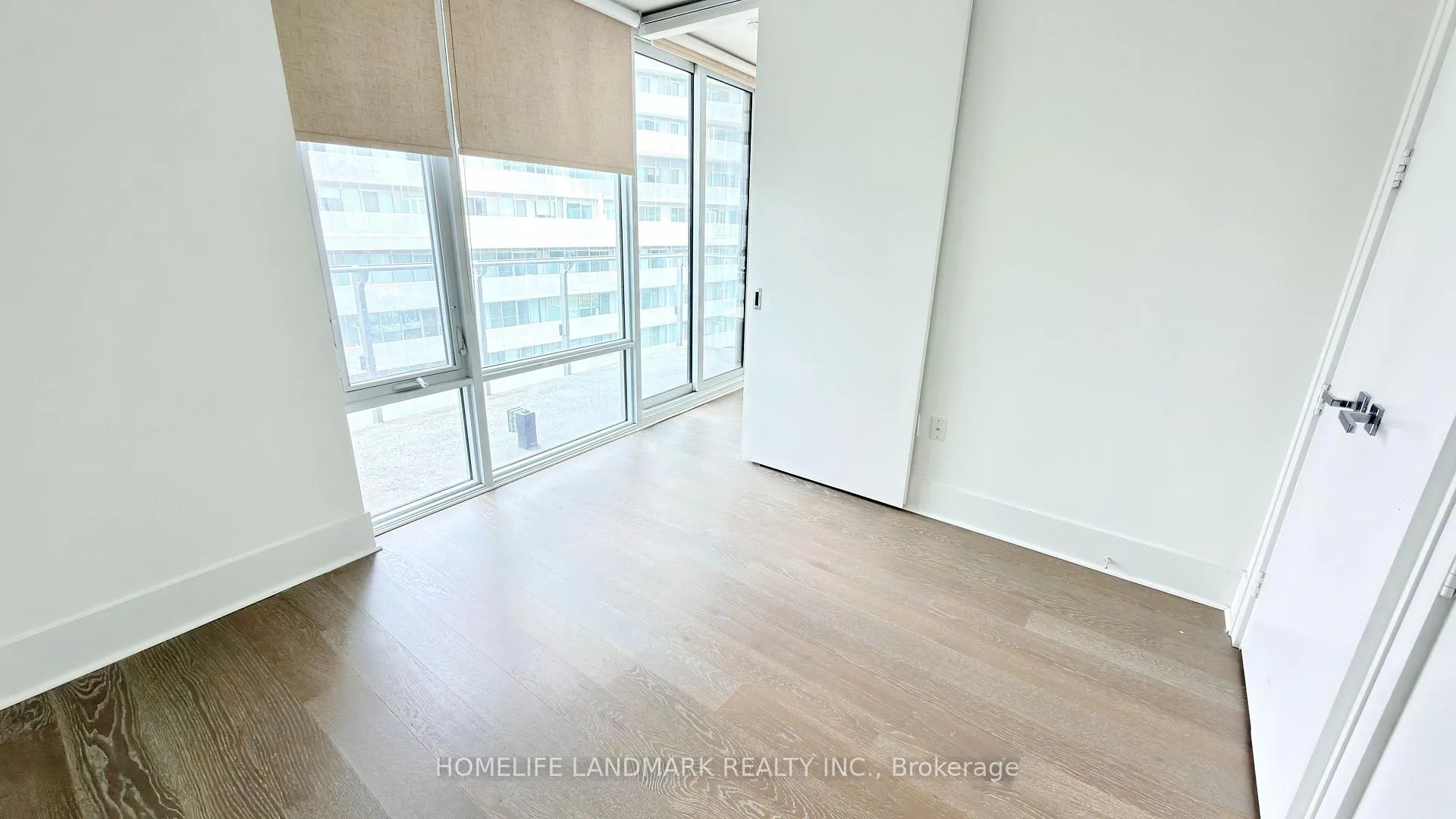 Photo 6 of Unit 1026, 29 Queens Quay E, Toronto, Waterfront Communities — HOMEH