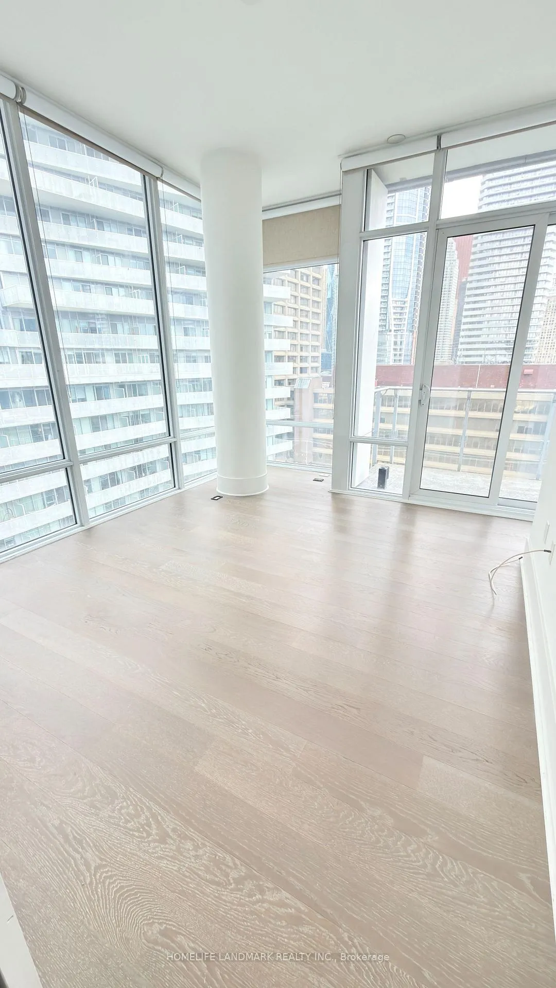Photo 8 of Unit 1026, 29 Queens Quay E, Toronto, Waterfront Communities — HOMEH