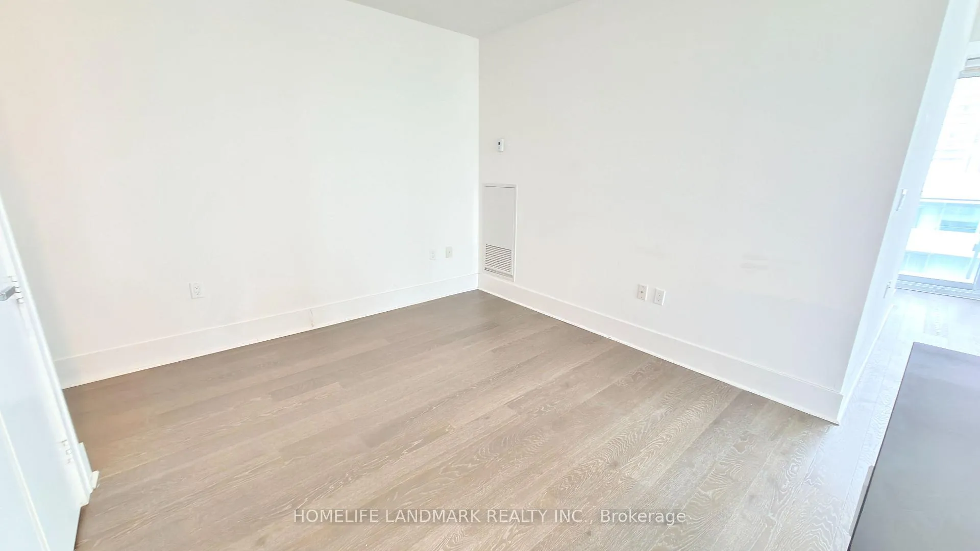Photo 11 of Unit 1026, 29 Queens Quay E, Toronto, Waterfront Communities — HOMEH