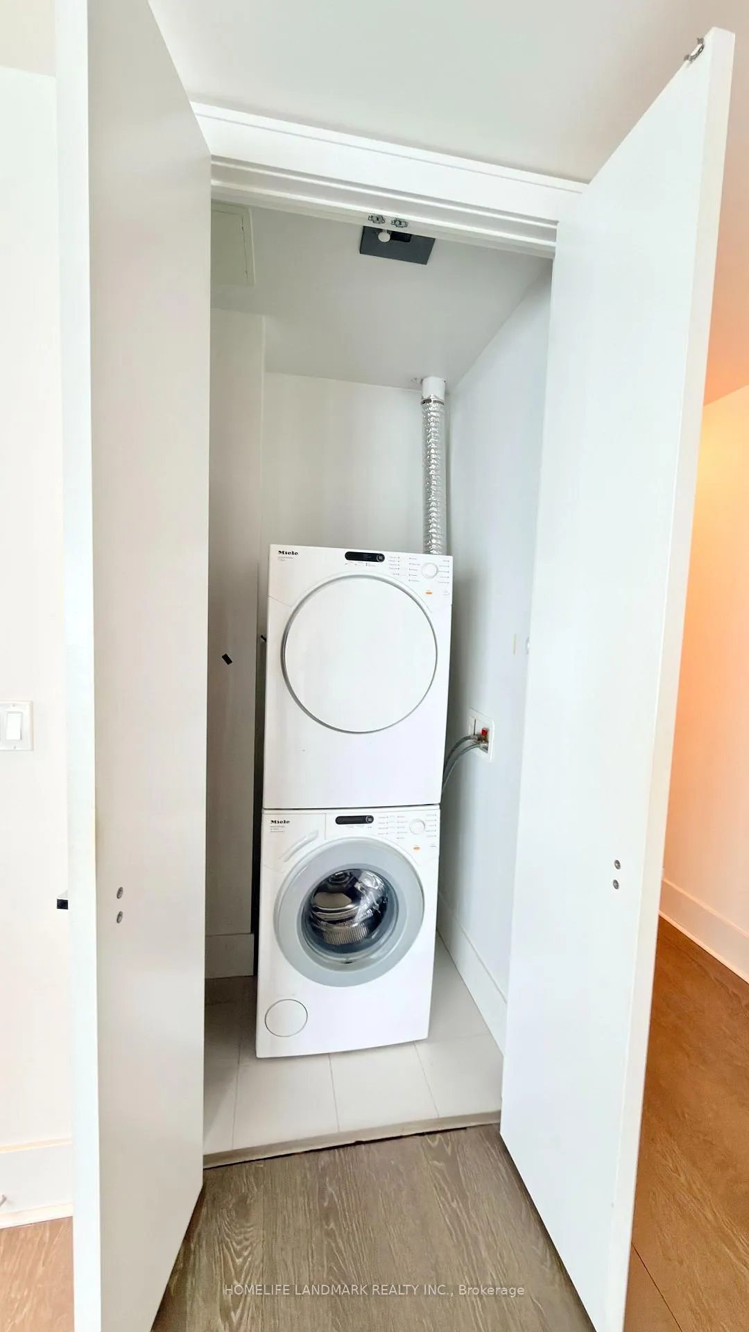 Photo 14 of Unit 1026, 29 Queens Quay E, Toronto, Waterfront Communities — HOMEH