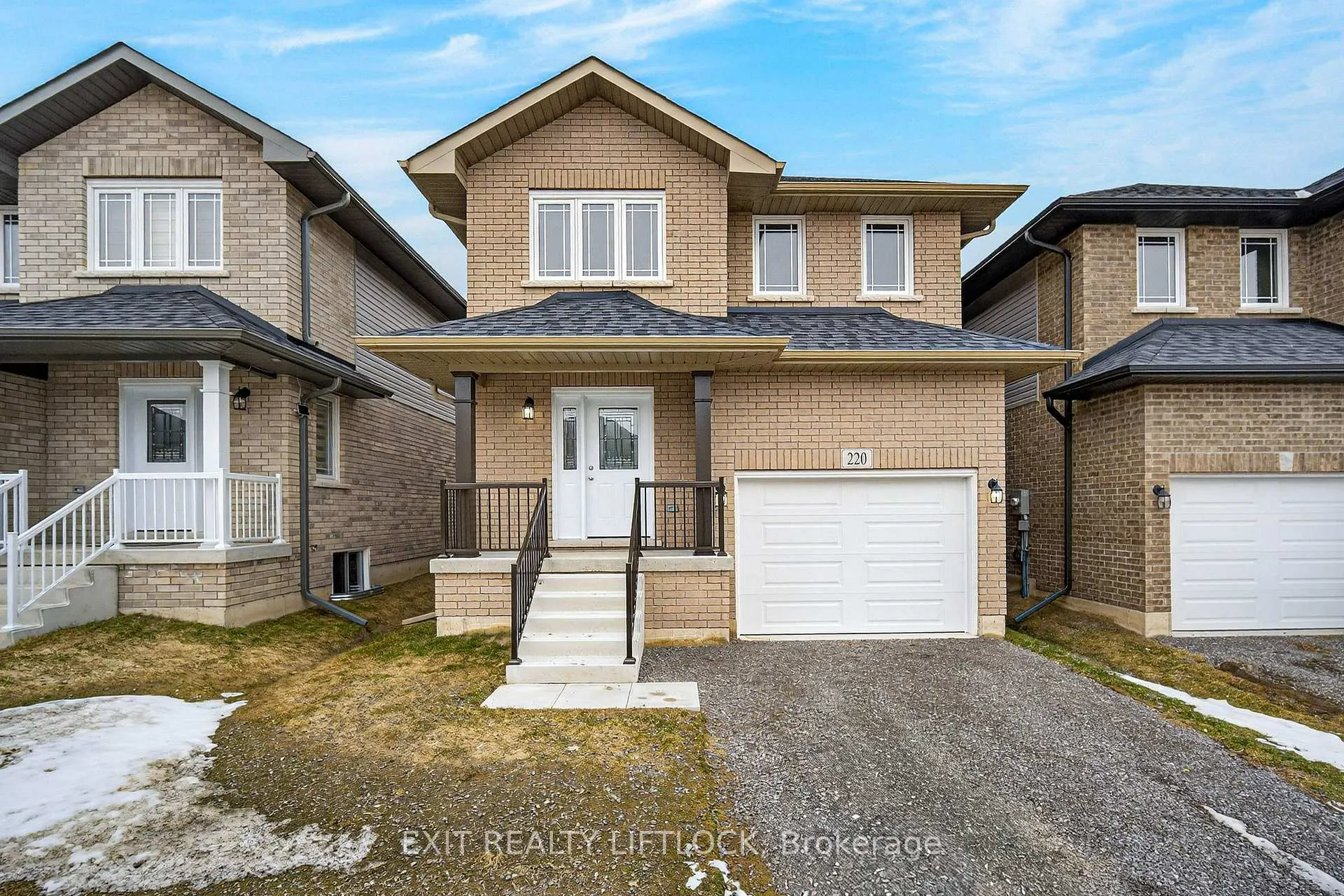 Photo 1 of 220 O'Neil Street, Peterborough, Monaghan Ward 2 — HOMEH