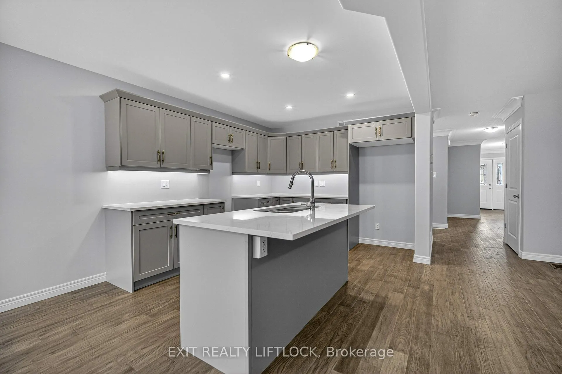 Photo 11 of 220 O'Neil Street, Peterborough, Monaghan Ward 2 — HOMEH