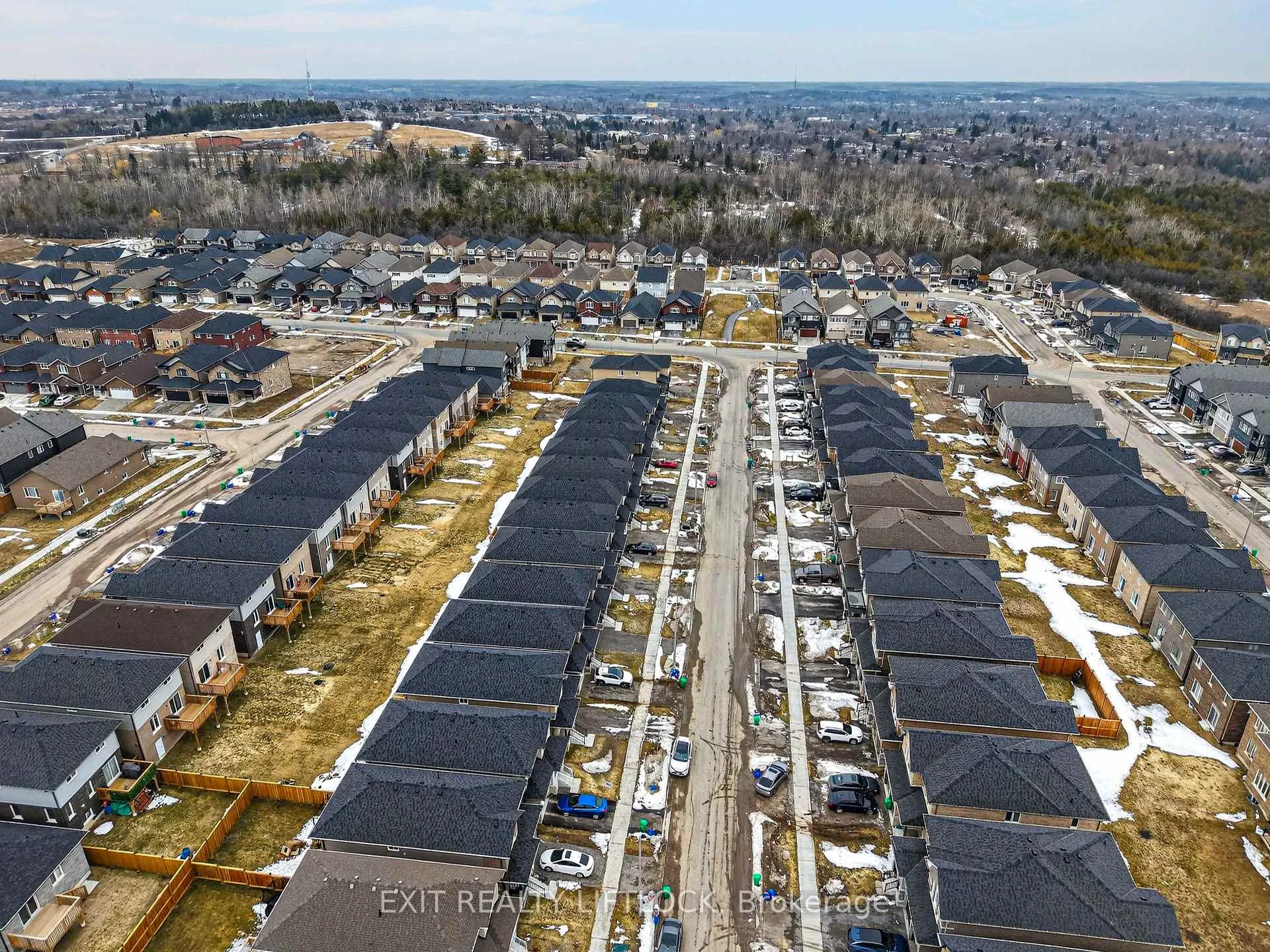 Photo 43 of 220 O'Neil Street, Peterborough, Monaghan Ward 2 — HOMEH