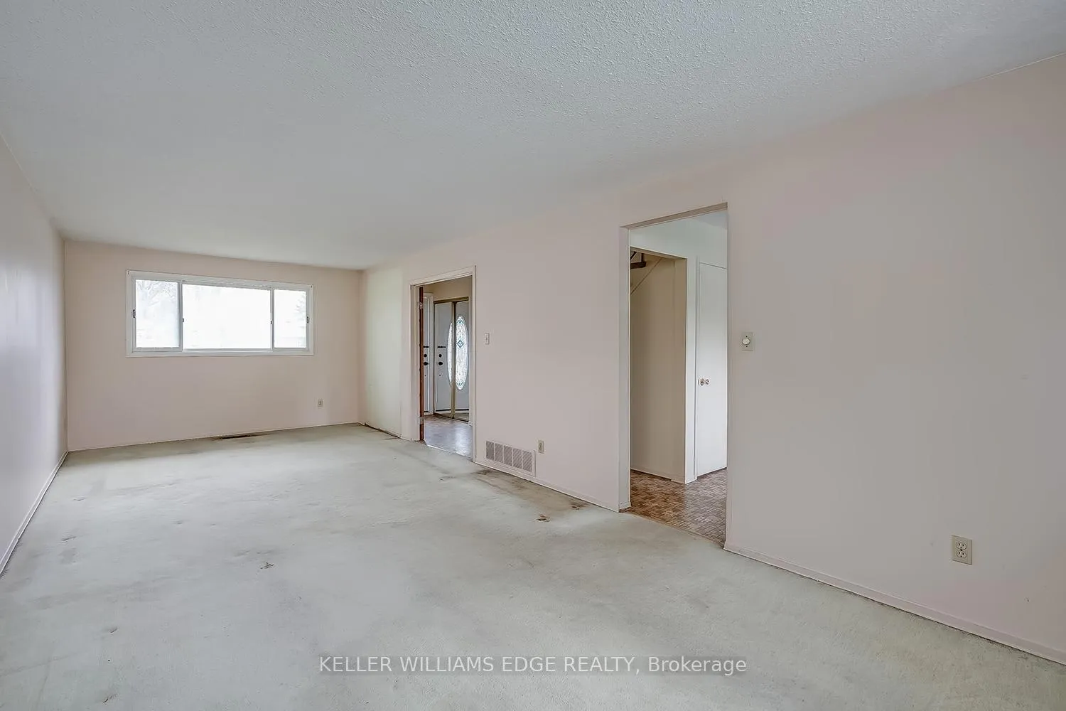 Photo 8 of 2463 Bridge Road, Oakville, West — HOMEH