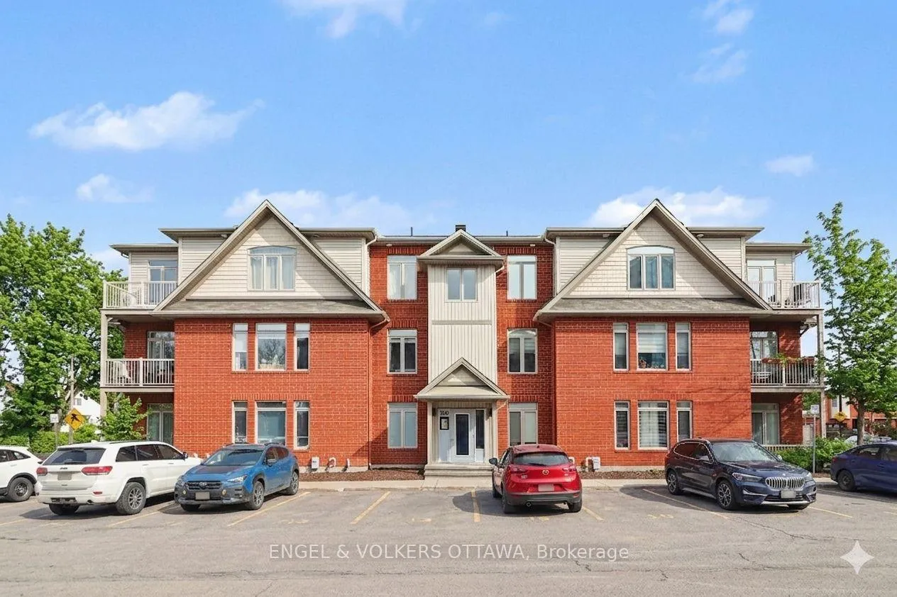 Photo 1 of Unit B, 300 Meilleur Private, Ottawa, Vanier — HOMEH