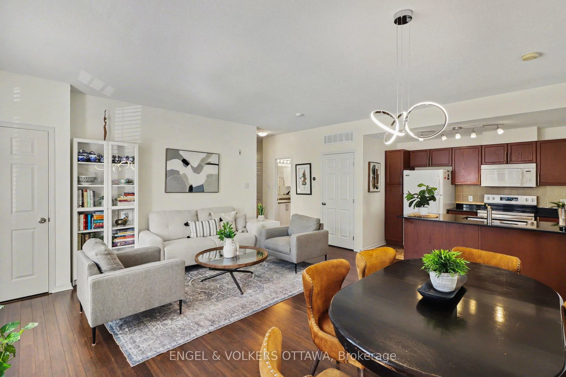 Photo 9 of Unit B, 300 Meilleur Private, Ottawa, Vanier — HOMEH
