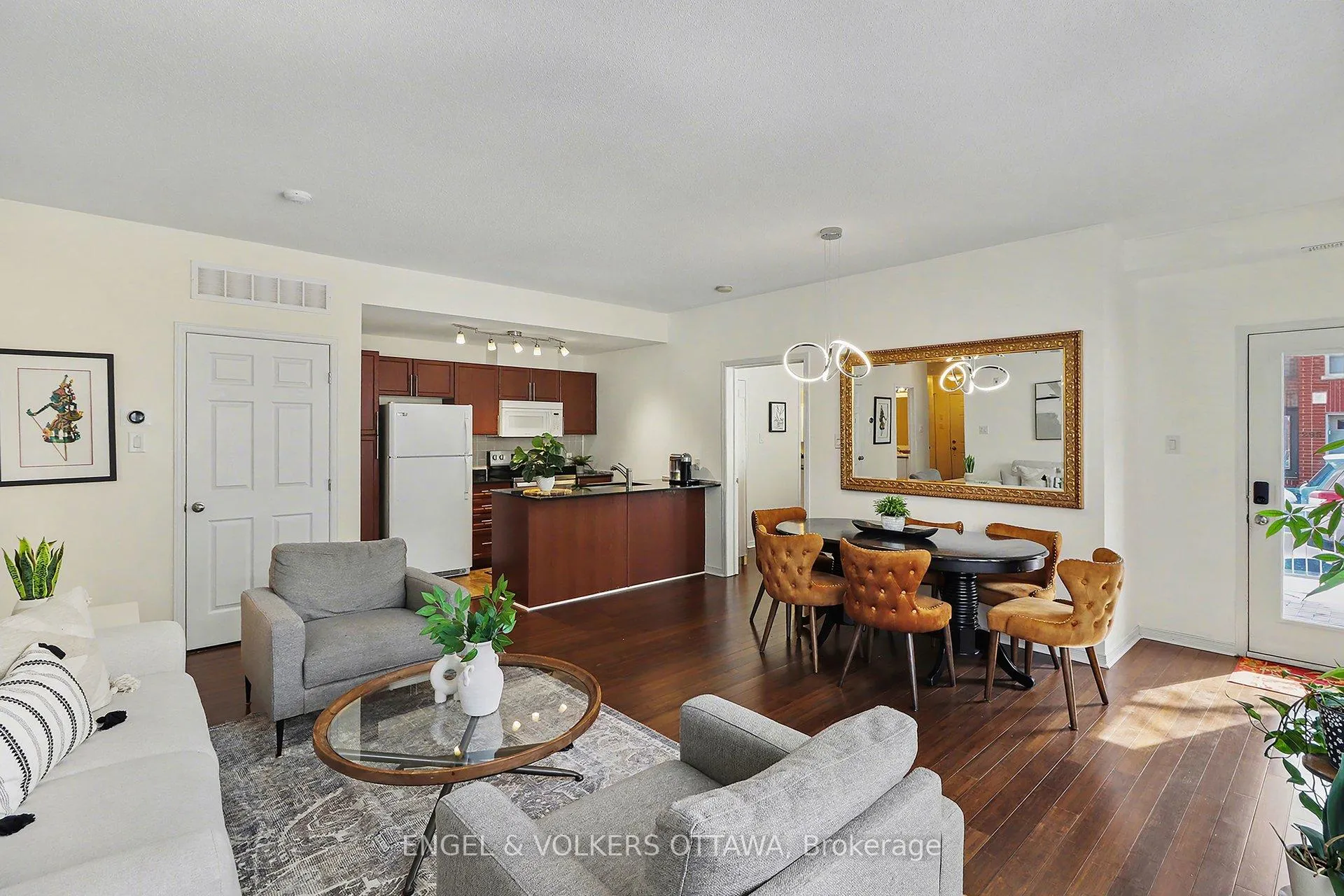 Photo 10 of Unit B, 300 Meilleur Private, Ottawa, Vanier — HOMEH