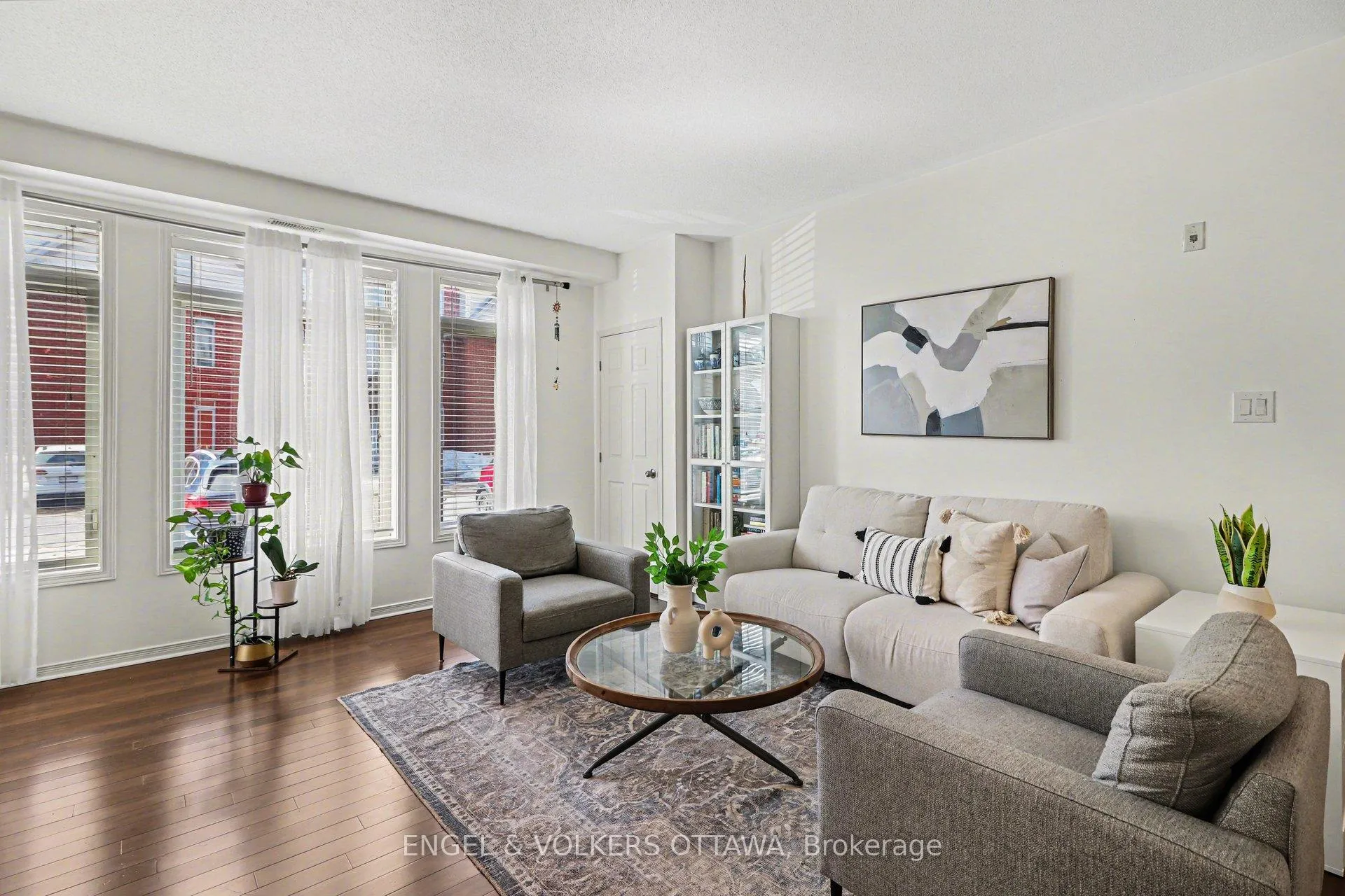 Photo 13 of Unit B, 300 Meilleur Private, Ottawa, Vanier — HOMEH
