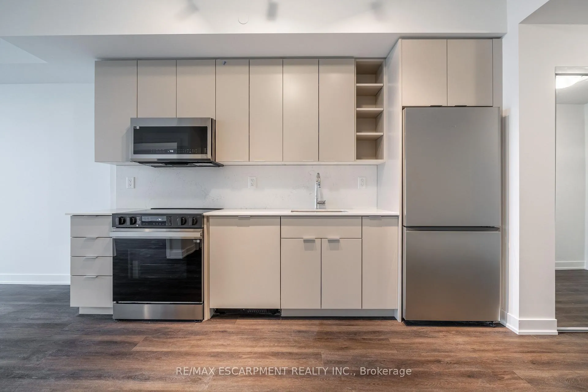 Photo 8 of Unit 1205, 2075 Lakeshore Boulevard, Burlington, Brant — HOMEH