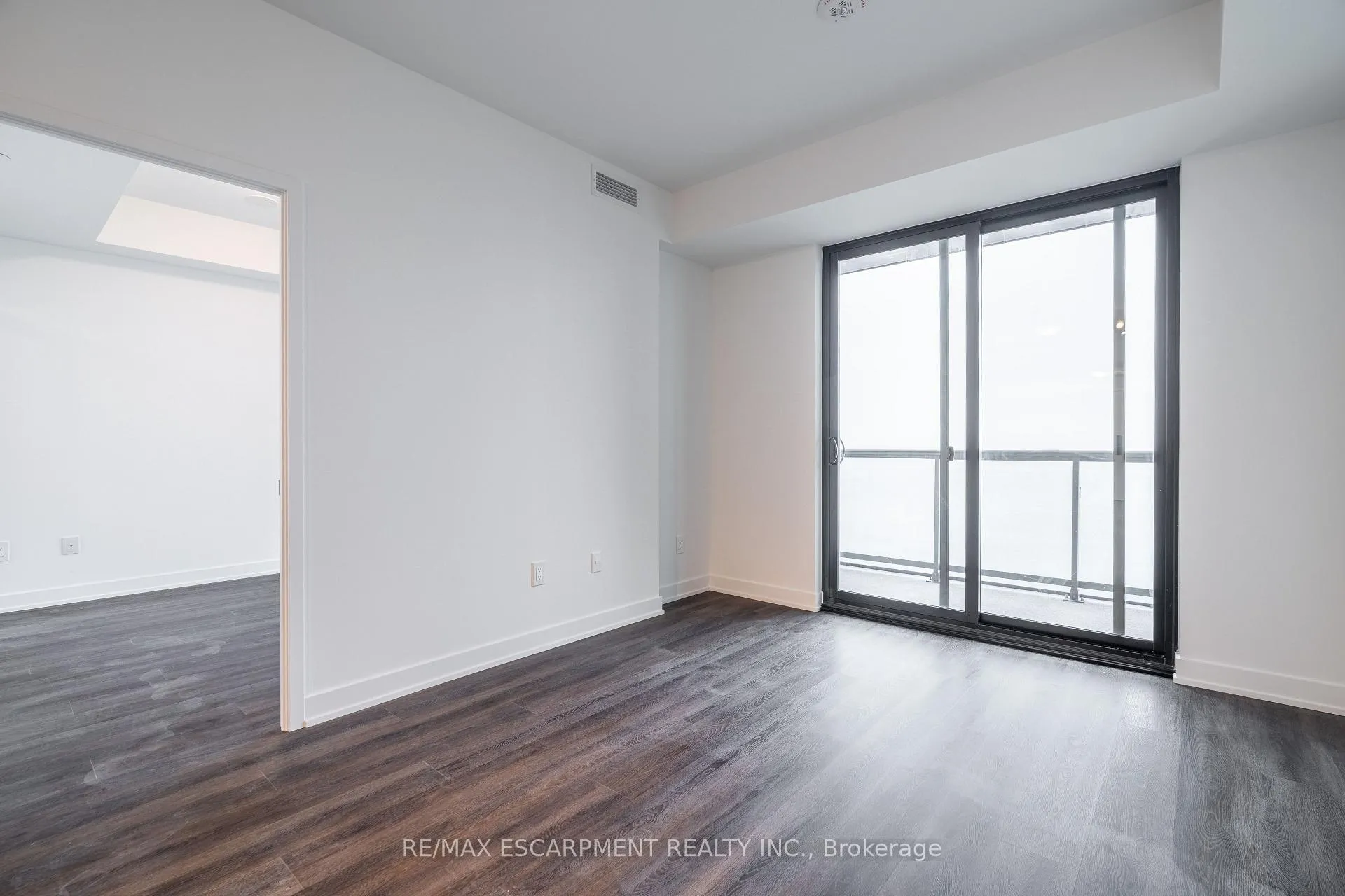 Photo 10 of Unit 1205, 2075 Lakeshore Boulevard, Burlington, Brant — HOMEH