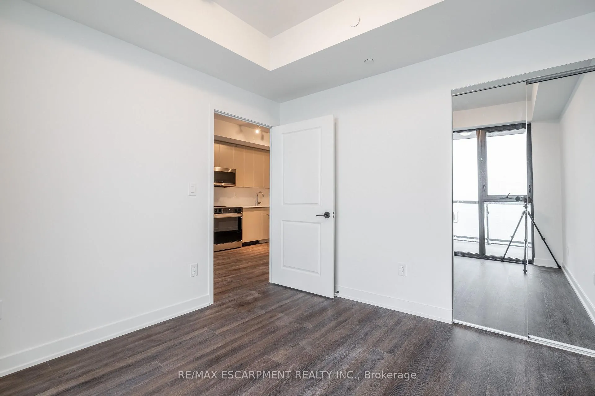 Photo 15 of Unit 1205, 2075 Lakeshore Boulevard, Burlington, Brant — HOMEH