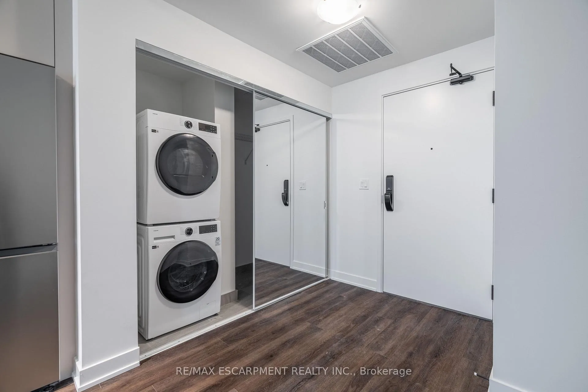 Photo 20 of Unit 1205, 2075 Lakeshore Boulevard, Burlington, Brant — HOMEH