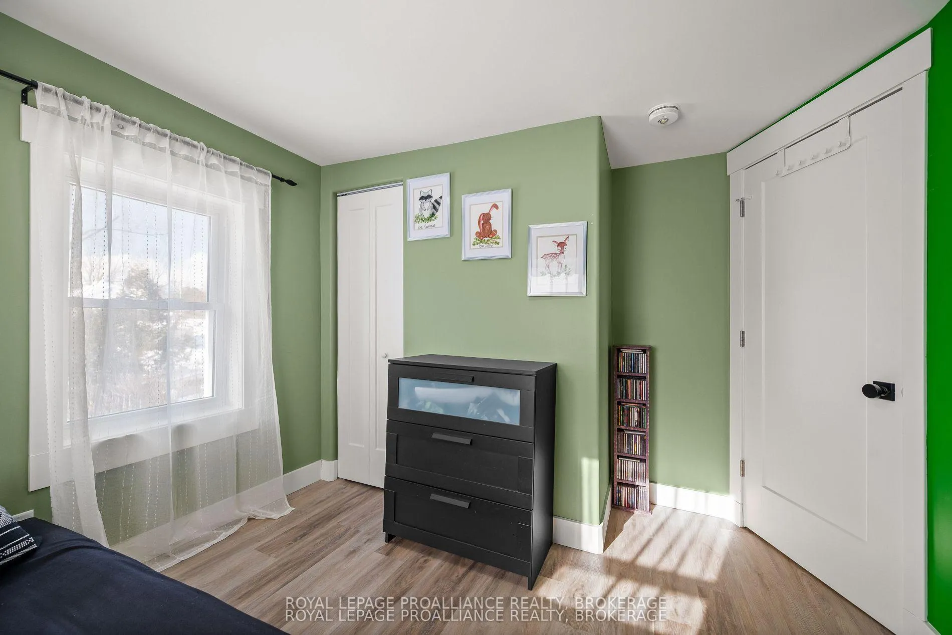 Photo 24 of 40 Elm Street, Gananoque — HOMEH