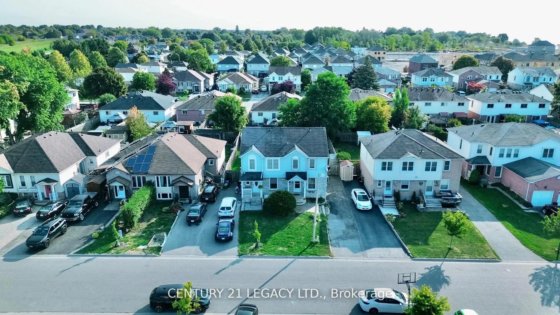 Photo 2 of 1544 Connery Crescent, Oshawa, Lakeview — HOMEH
