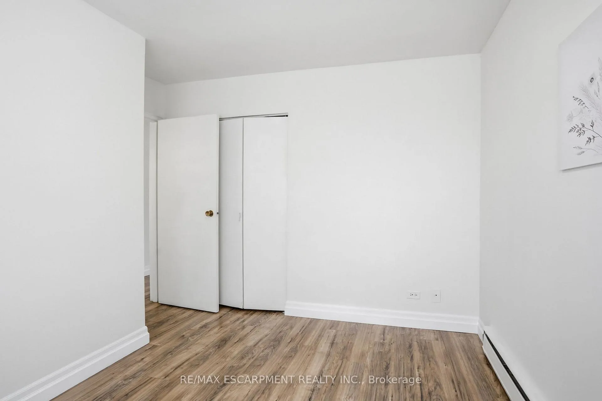 Photo 16 of Unit 5, 36 Ray Street S, Hamilton, Strathcona — HOMEH