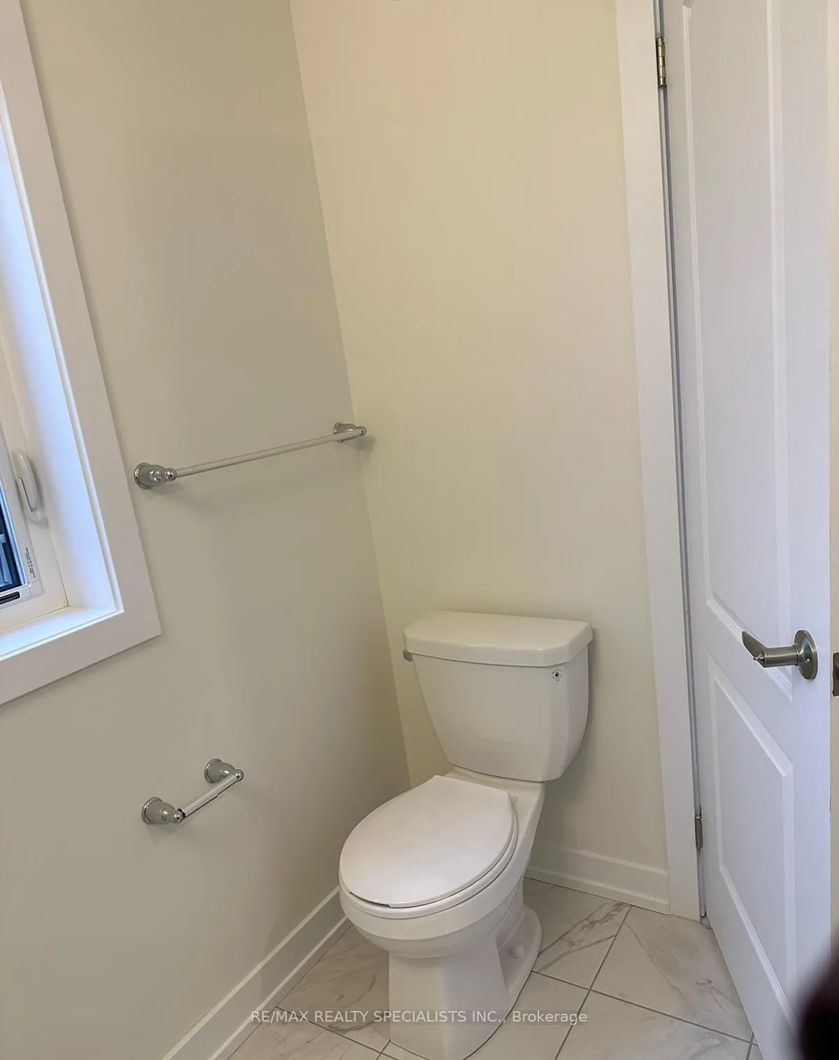 Photo 19 of 21 Baskett Street, Brantford — HOMEH