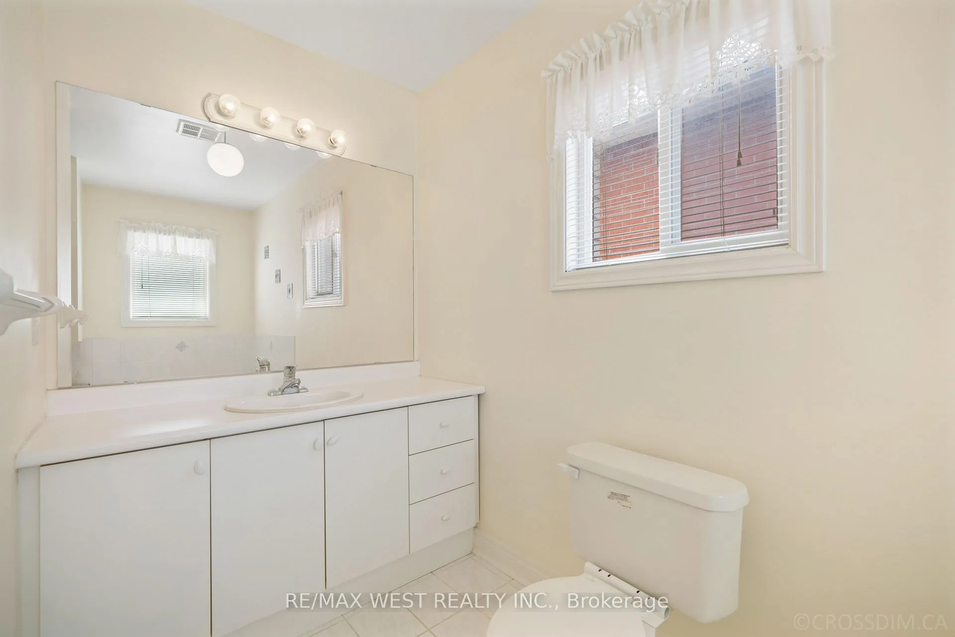 Photo 24 of 21 Shady Glen Crescent, Caledon, Bolton East — HOMEH