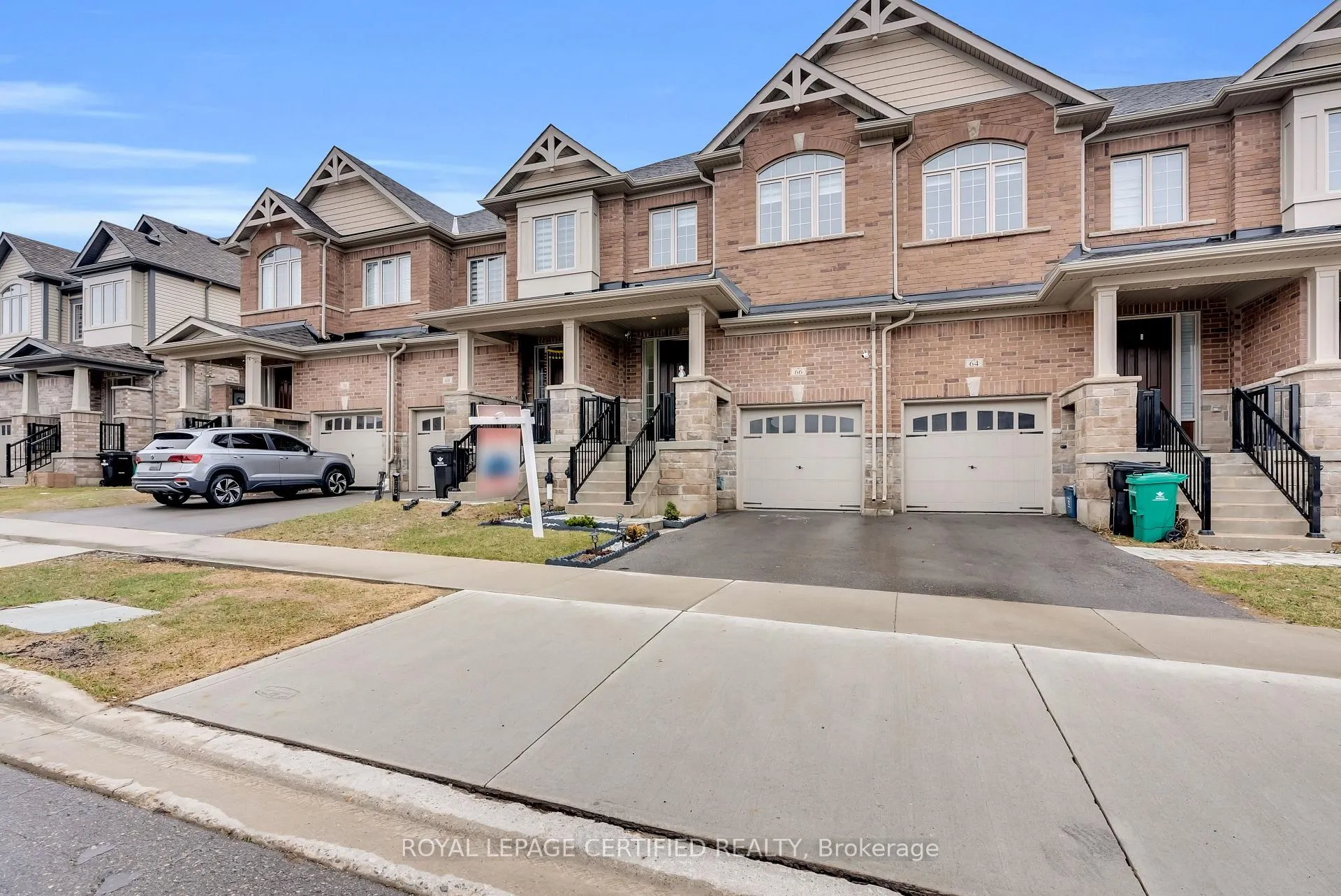 Photo 3 of 66 Grassbourne Avenue, Kitchener — HOMEH