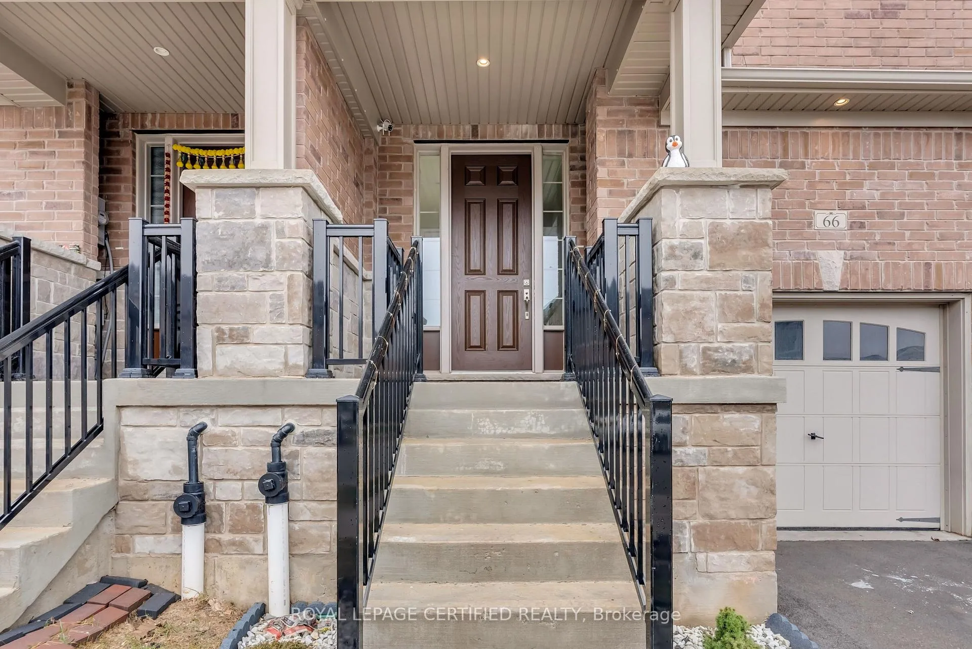 Photo 8 of 66 Grassbourne Avenue, Kitchener — HOMEH