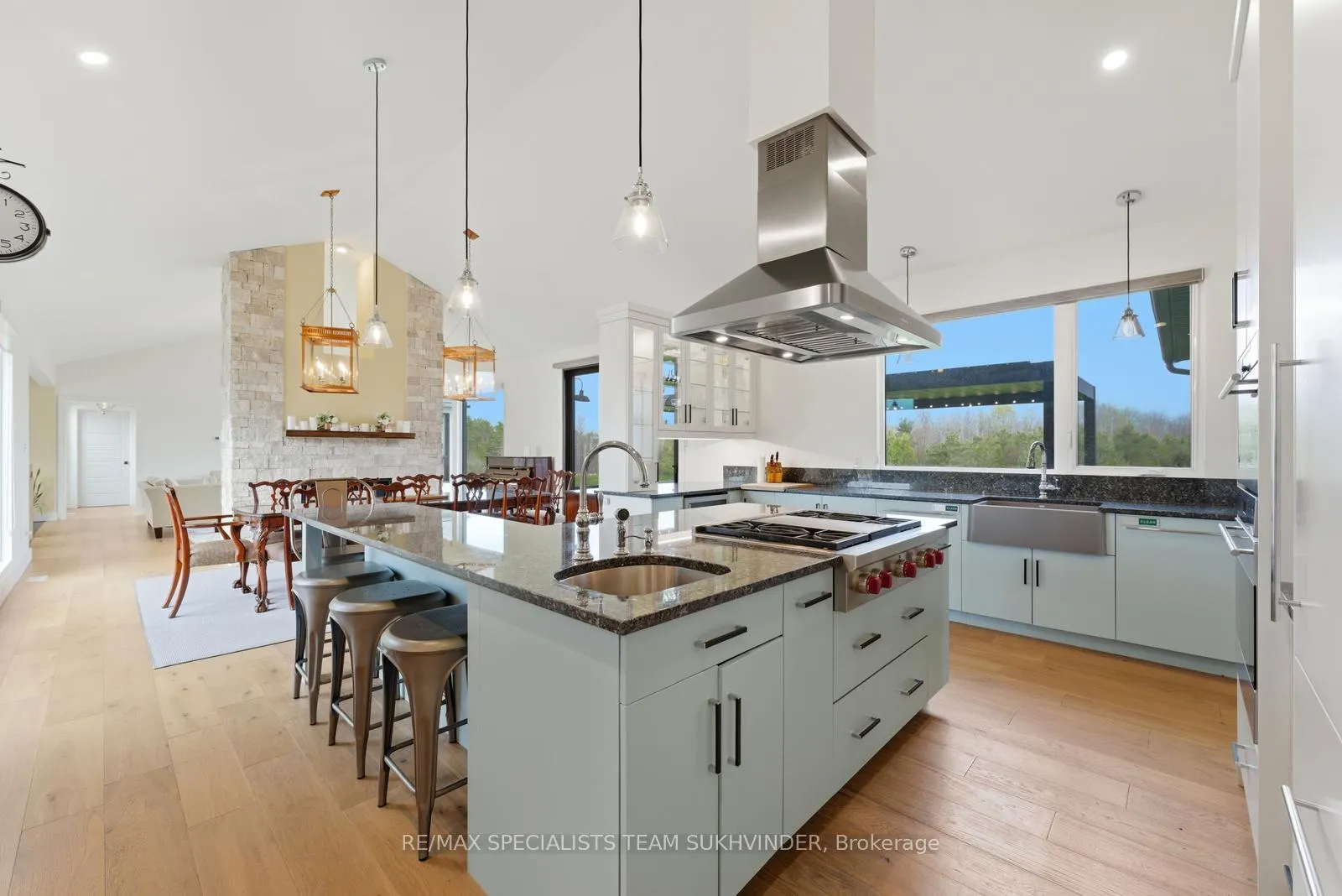 Photo 12 of 1270 15th Side Road, Milton, Moffat — HOMEH